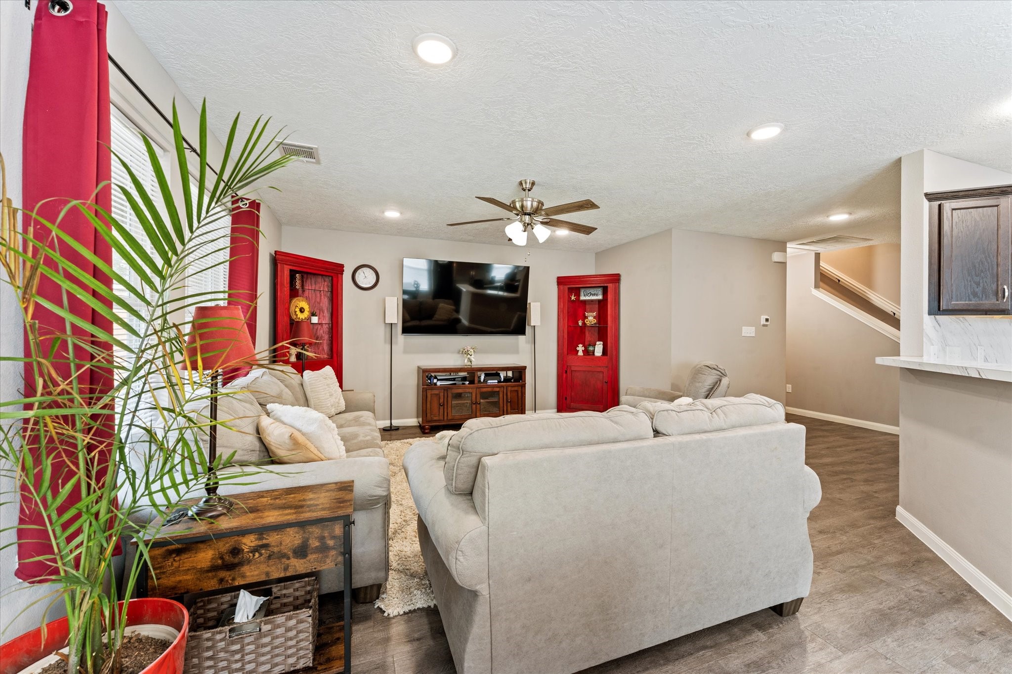 3998 Frontier Road Property Photo 12