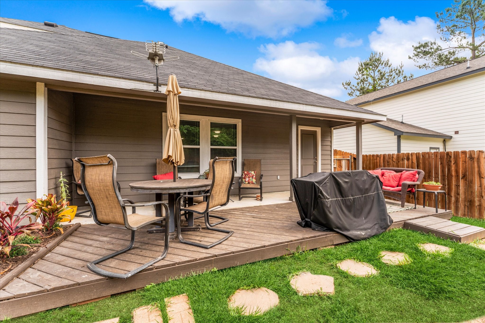 3998 Frontier Road Property Photo 25