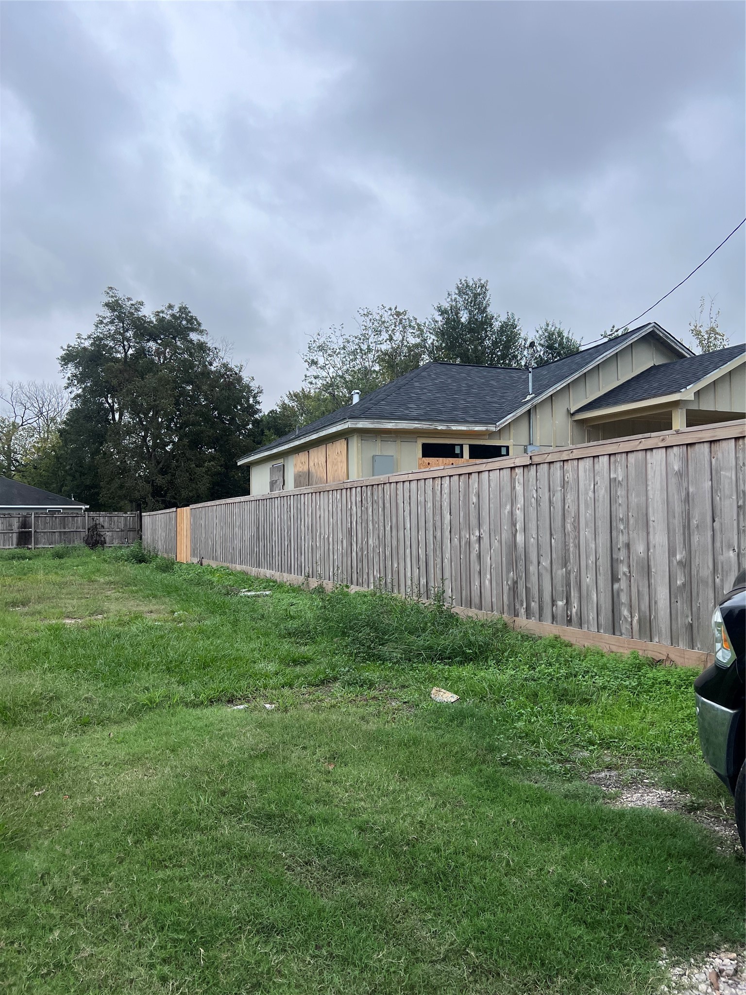 4608 N Loop East E Property Photo 5
