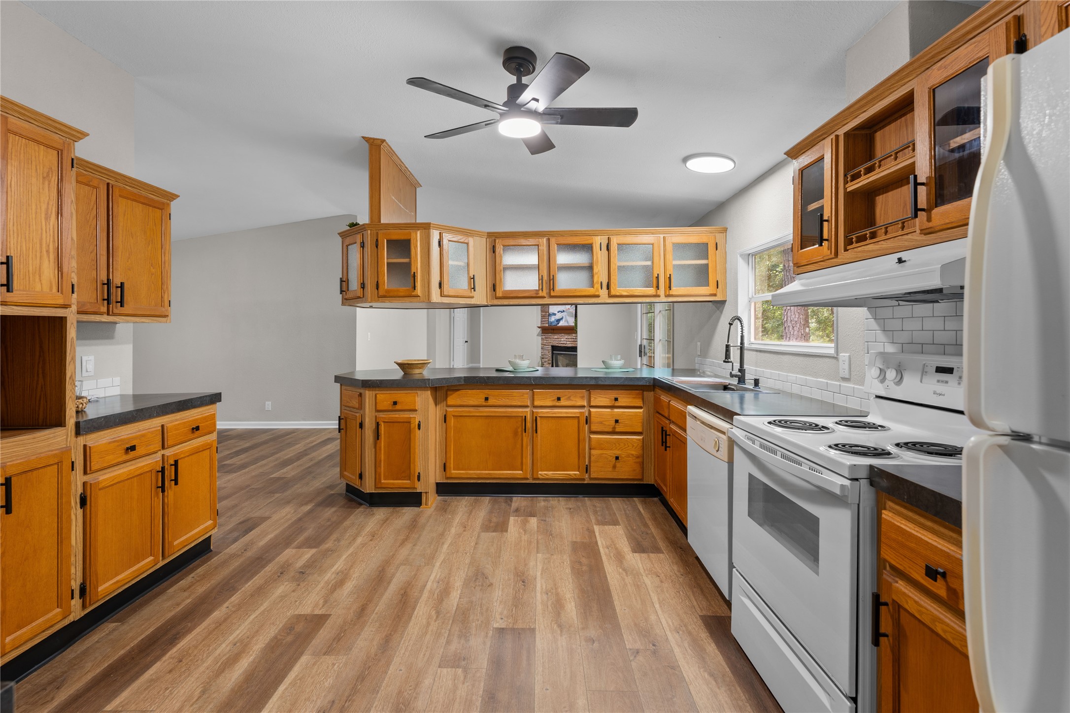 12228 Thornwood Drive Property Photo 13