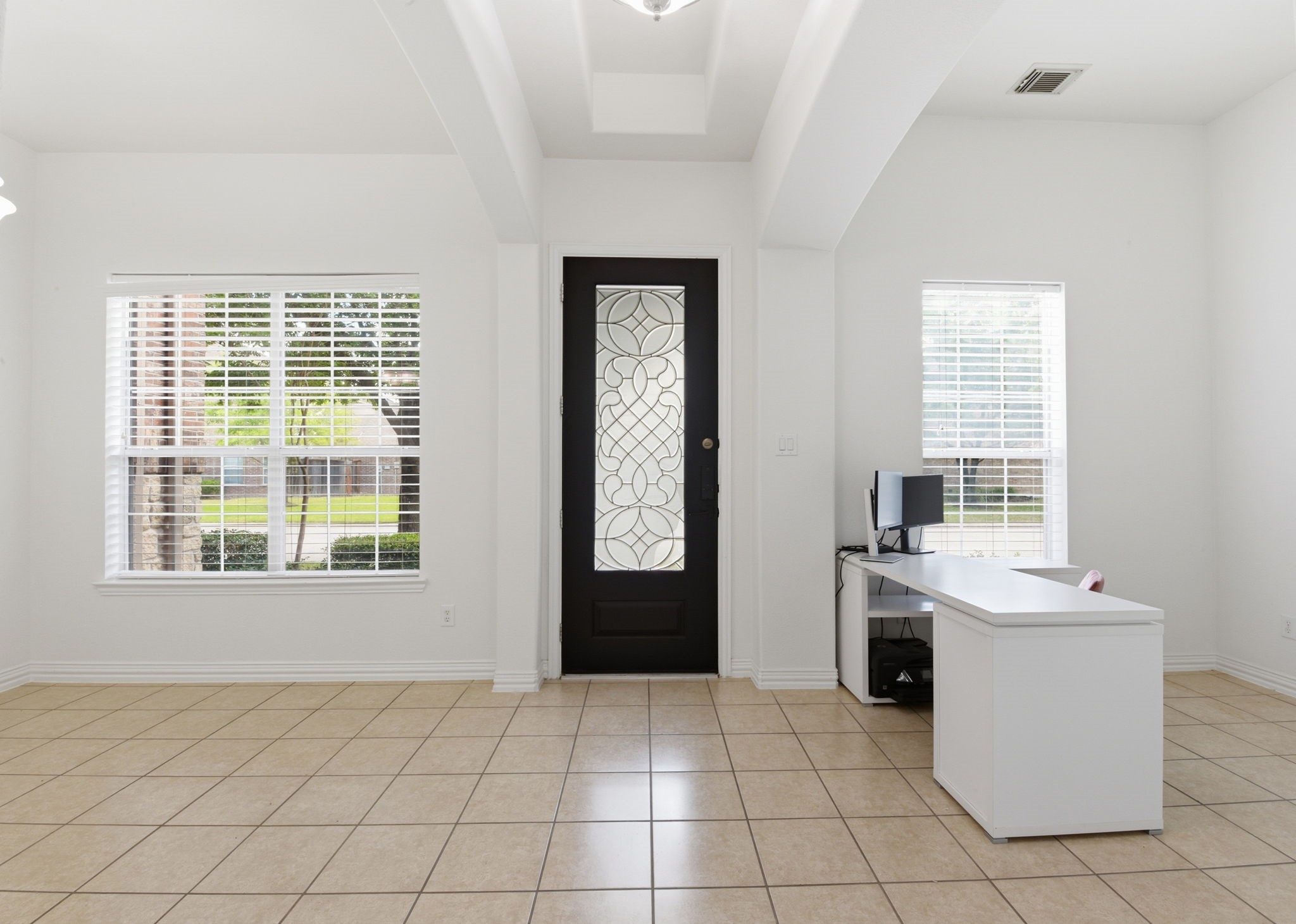 16023 Powder Springs Lane Property Photo 6