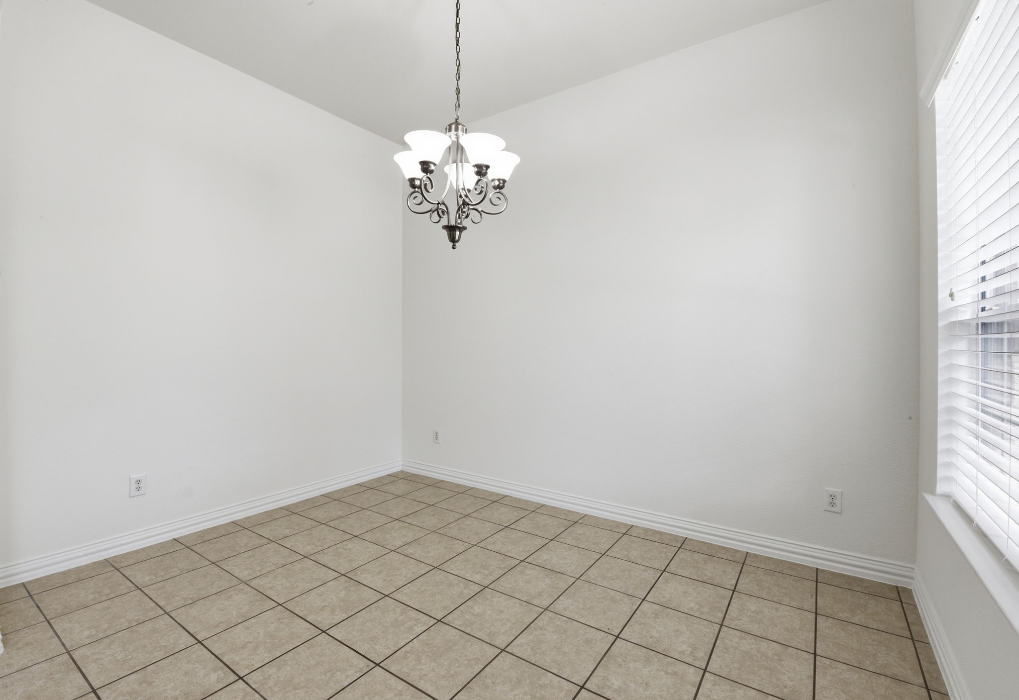 16023 Powder Springs Lane Property Photo 12
