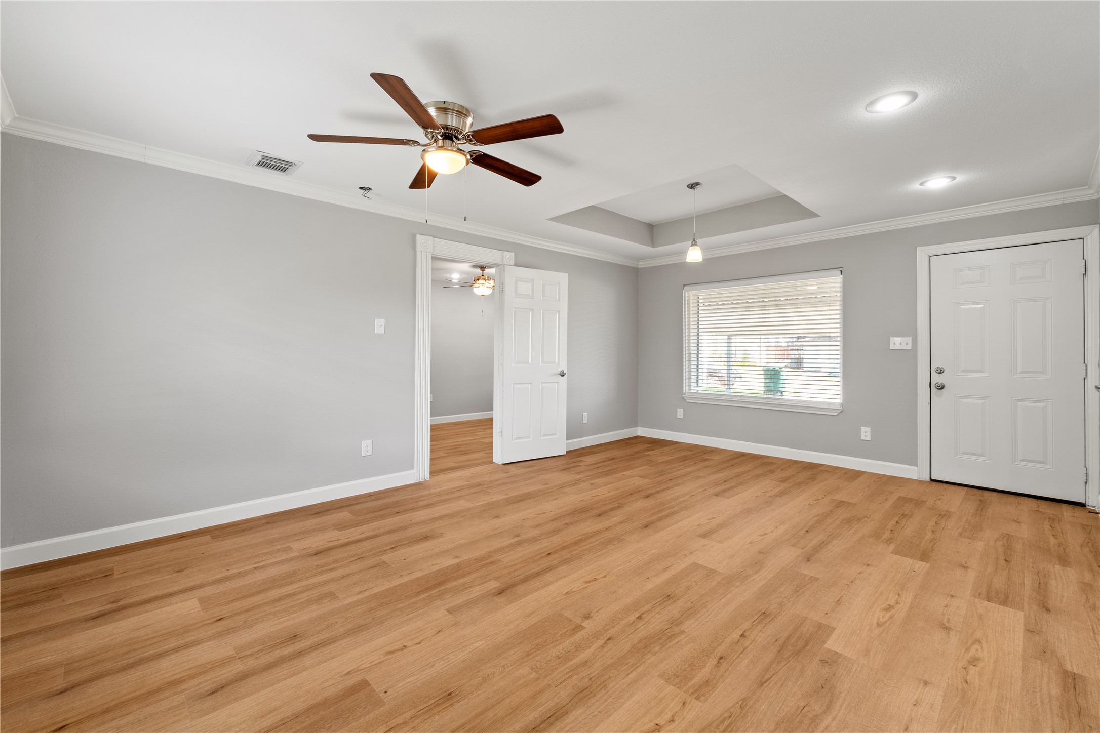 1941 Lynnview Drive Property Photo 5