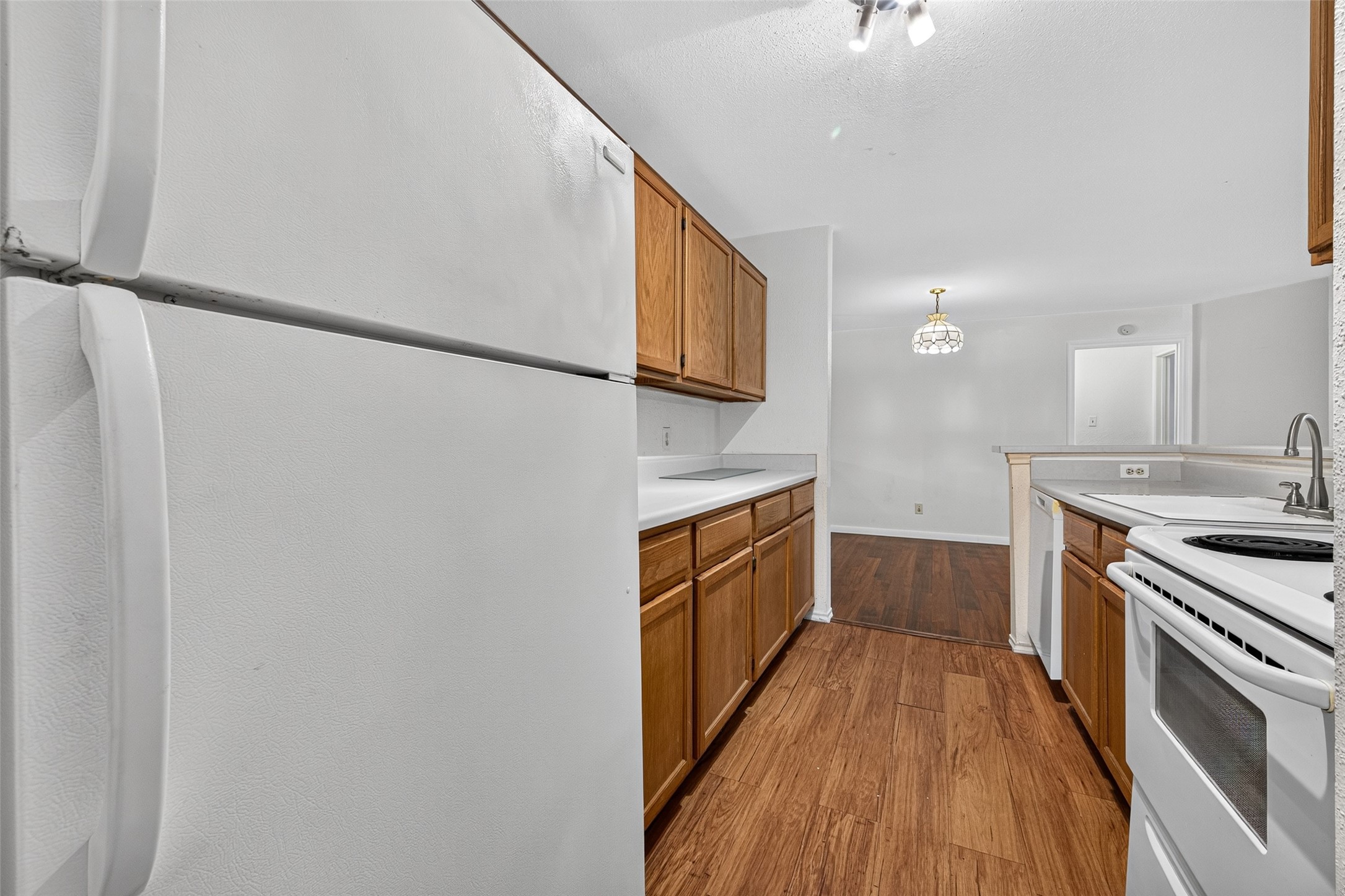 10725 Braes Bend Drive Property Photo 18