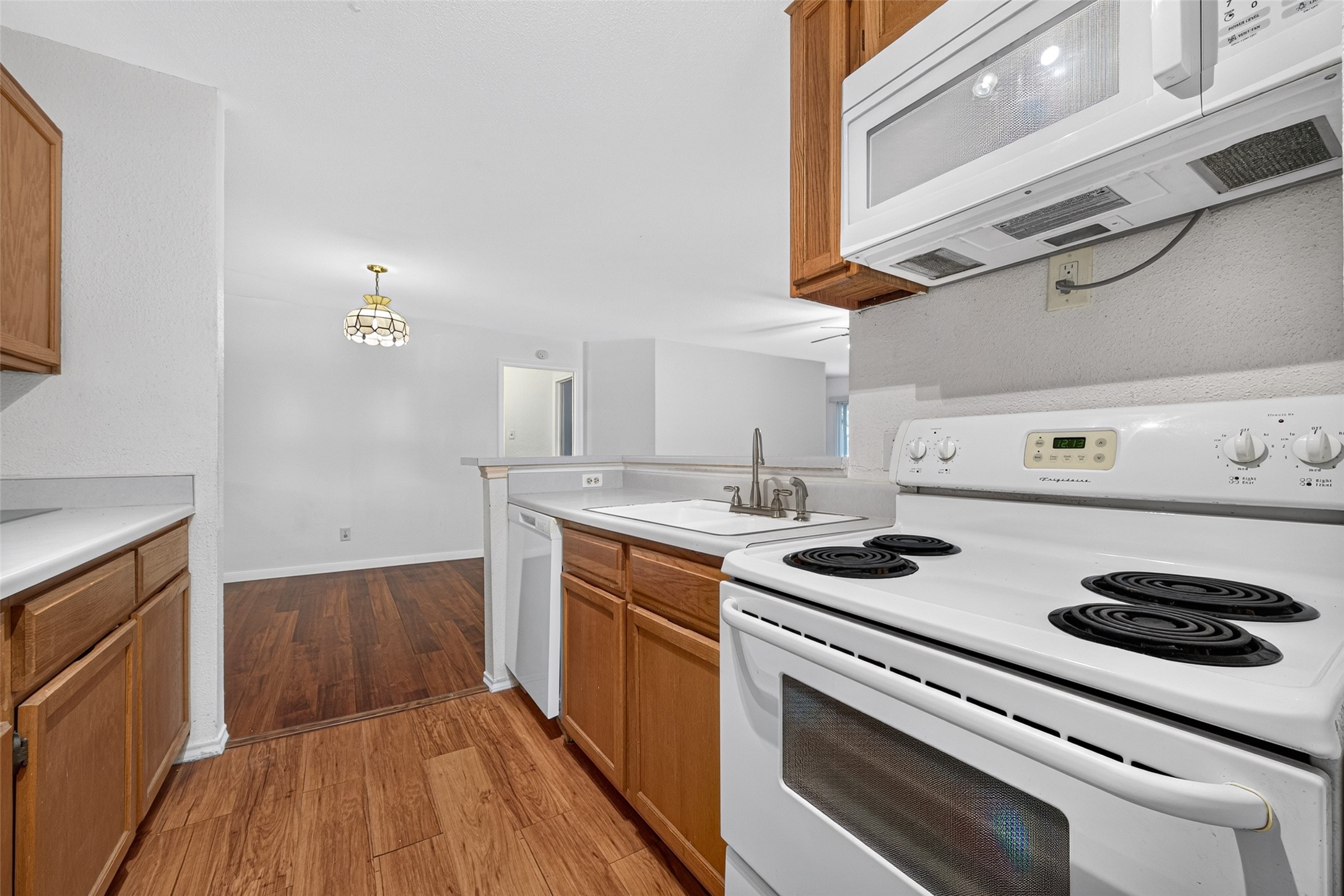 10725 Braes Bend Drive Property Photo 19