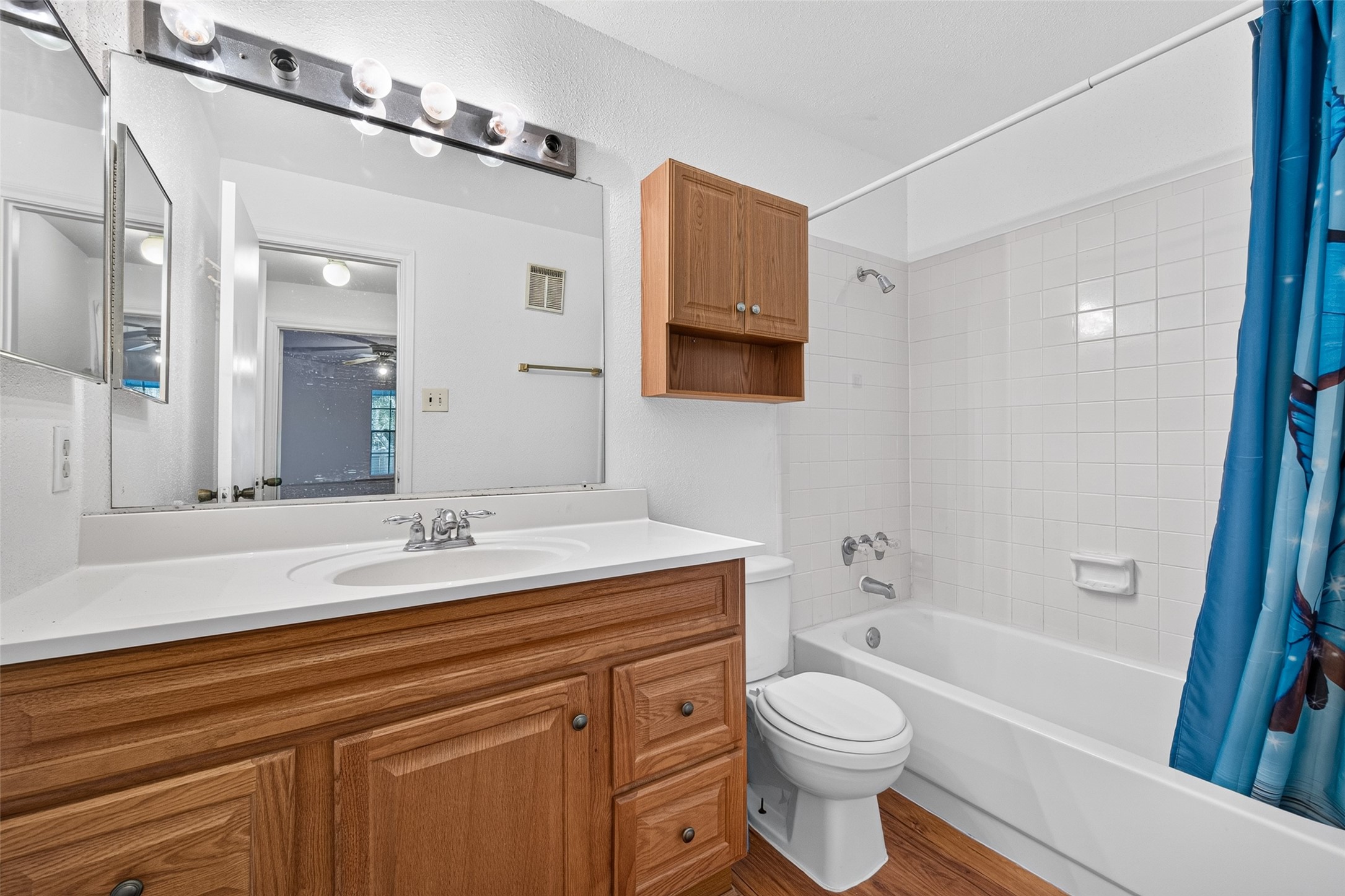 10725 Braes Bend Drive Property Photo 23