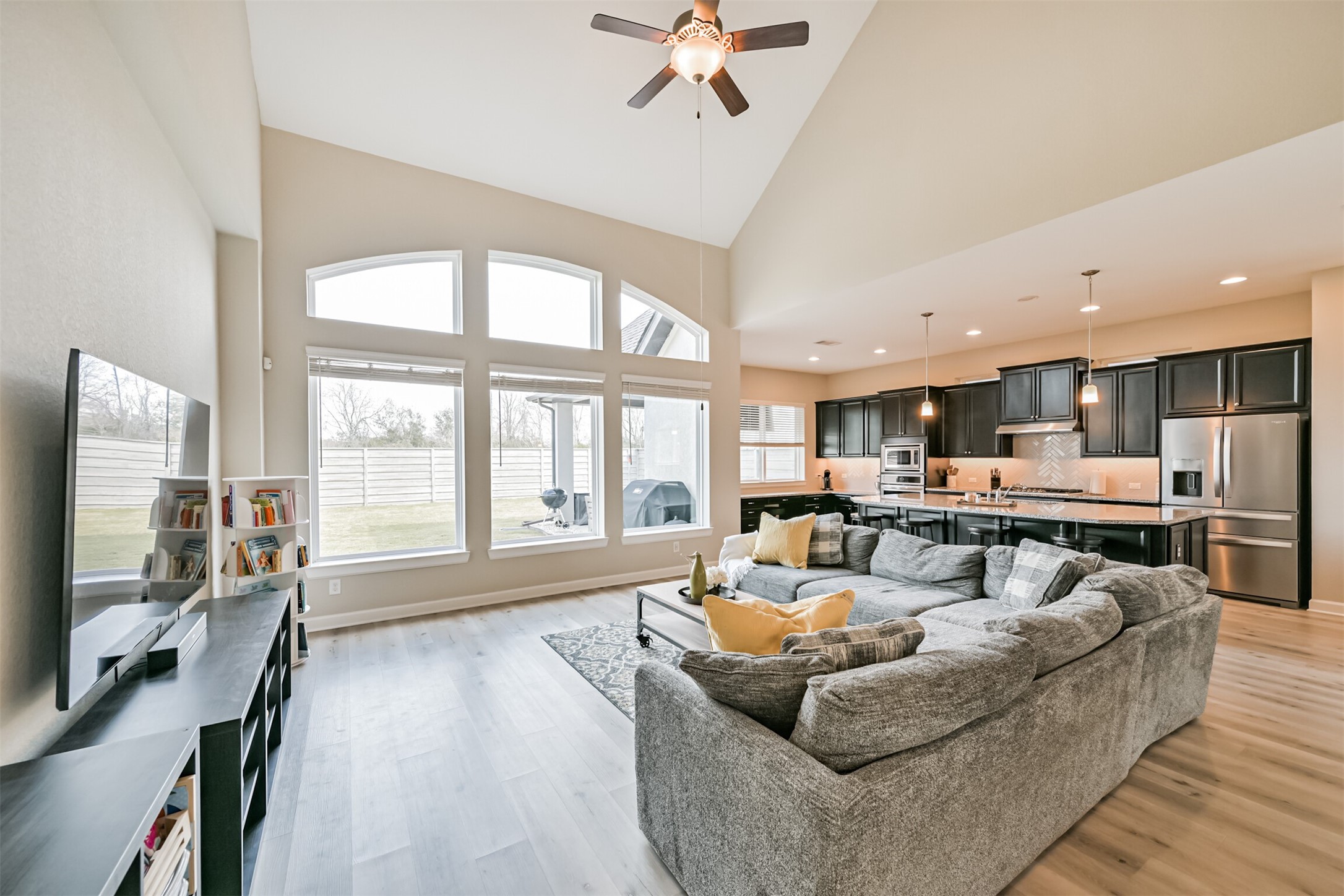 2611 Deerwood Heights Lane Property Photo 4