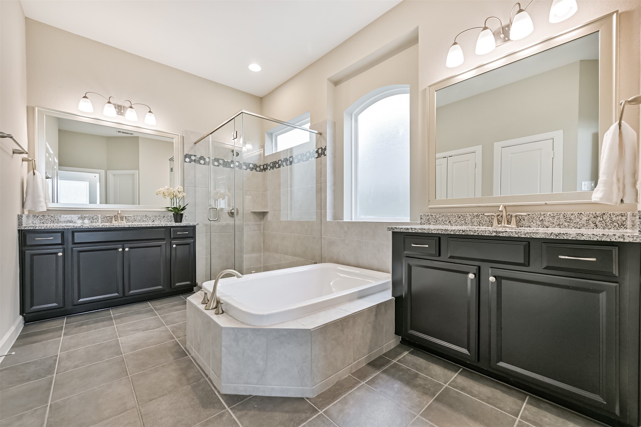 2611 Deerwood Heights Lane Property Photo 10