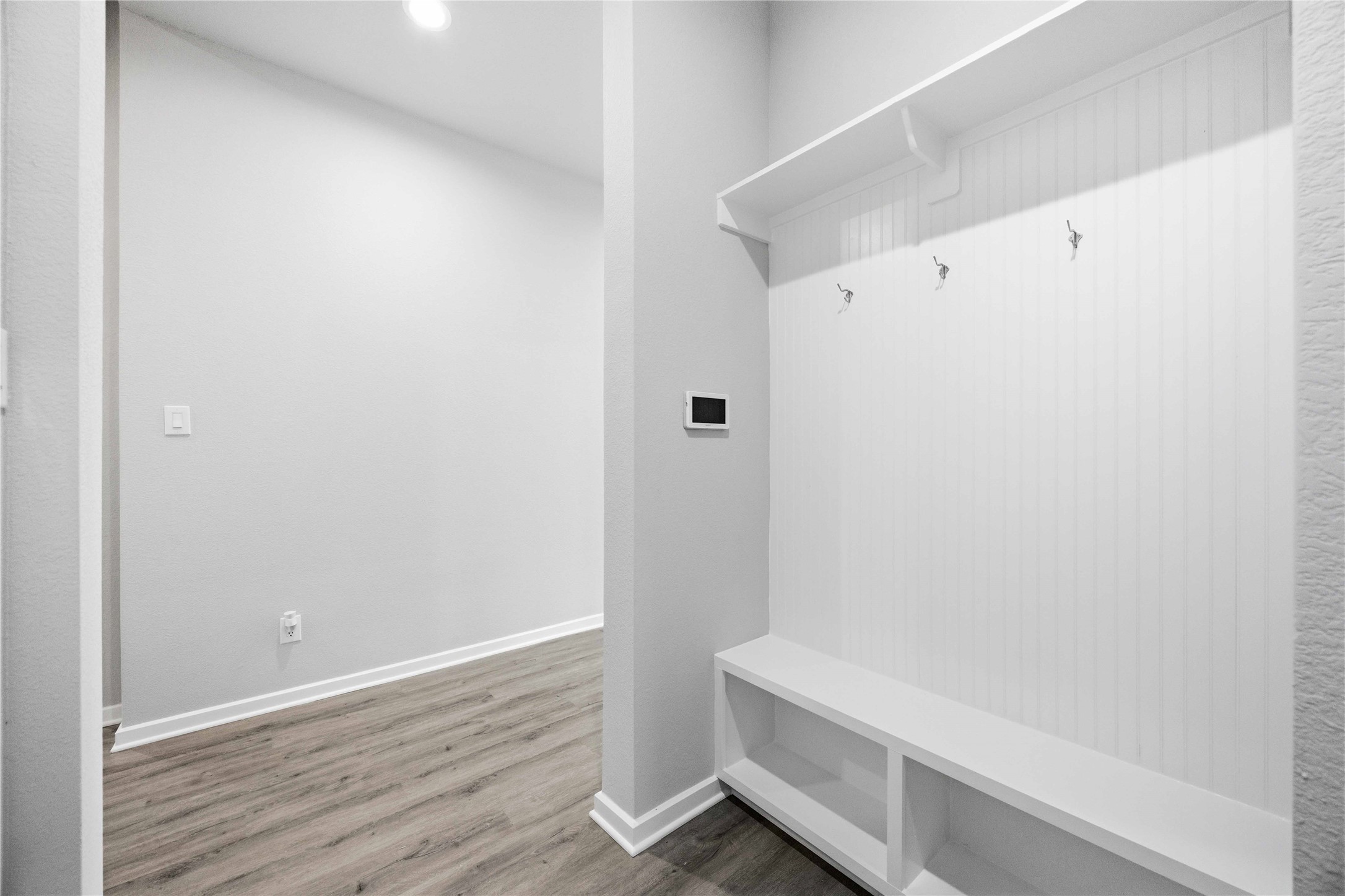 2717 Mackinac Bay Drive Property Photo 13