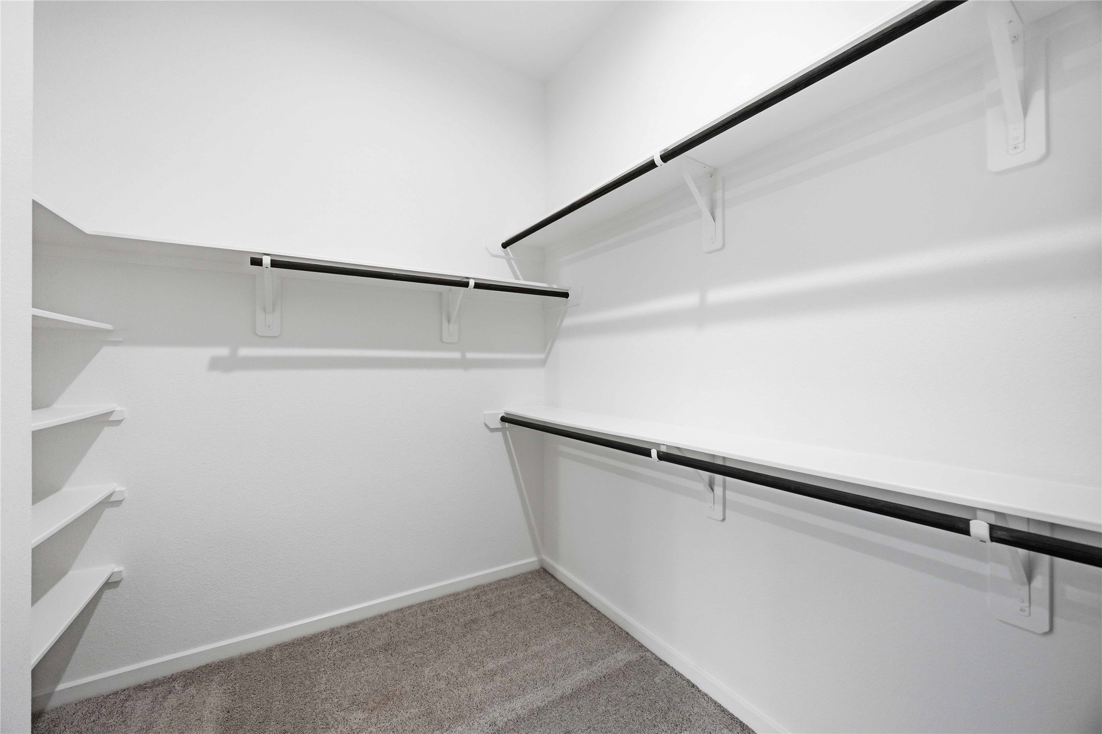 2717 Mackinac Bay Drive Property Photo 27