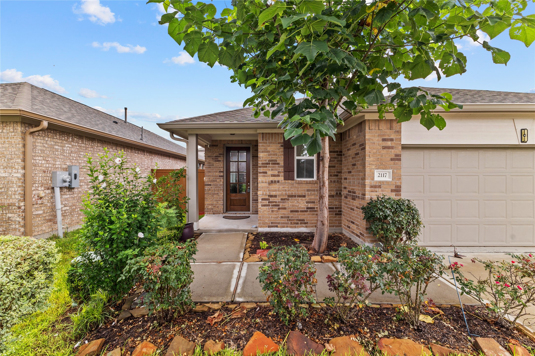 2117 Sand Lily Drive Property Photo 1