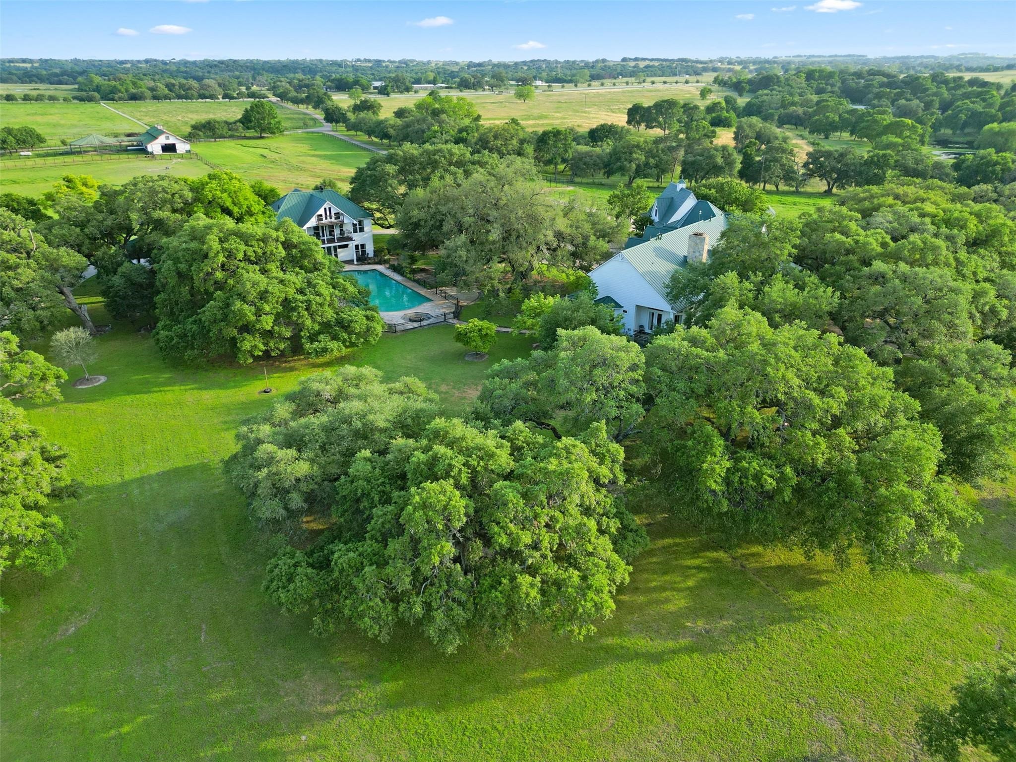 1007 Fm 390 E Property Photo 14