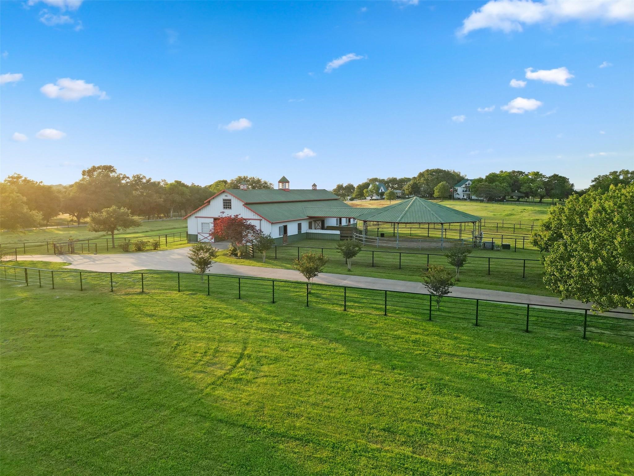 1007 Fm 390 E Property Photo 15