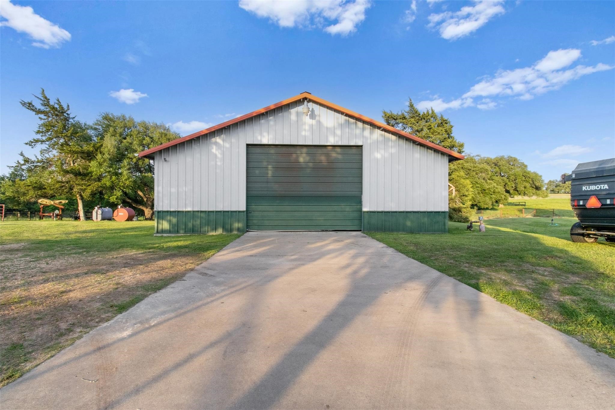 1007 Fm 390 E Property Photo 48
