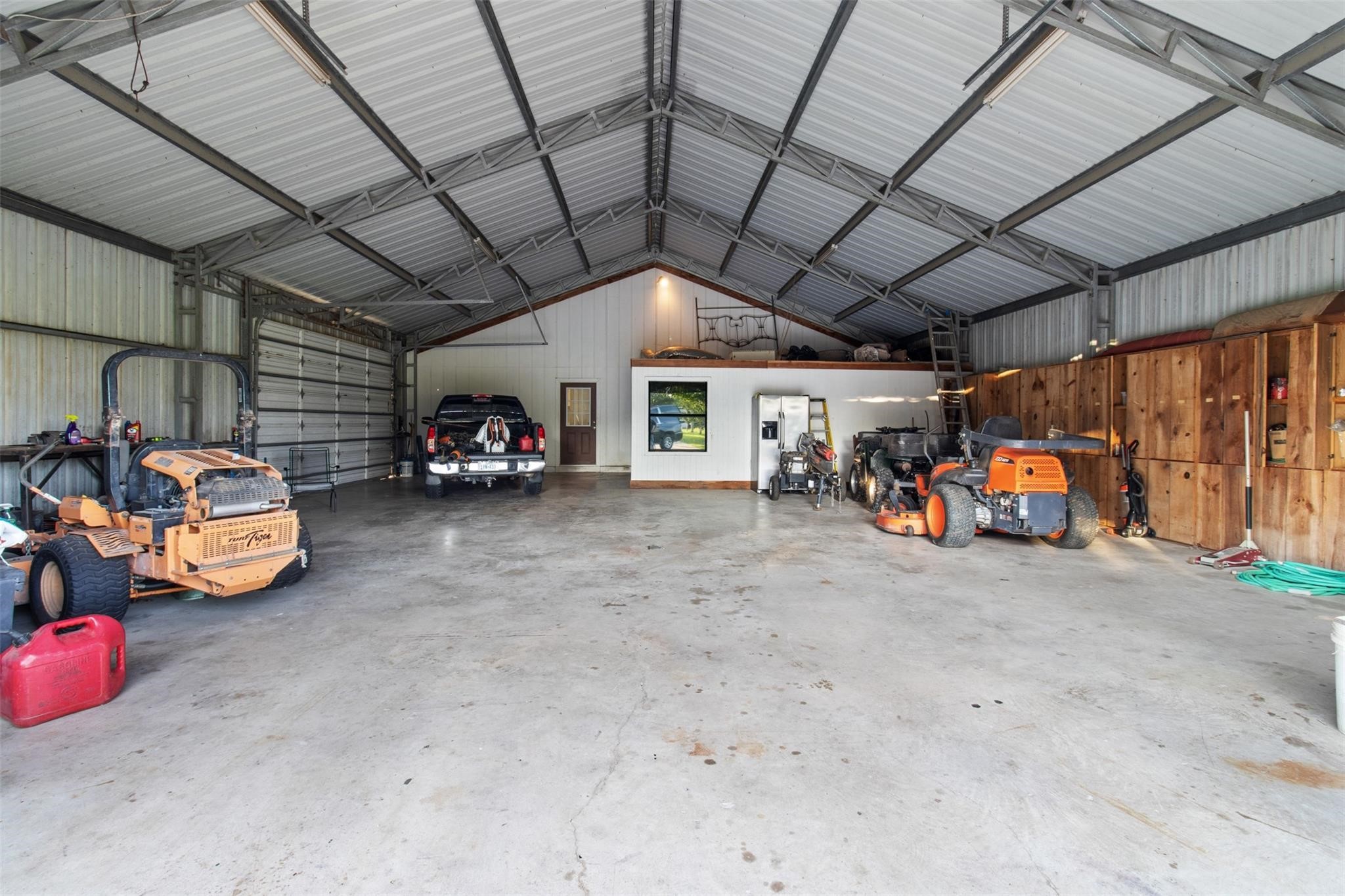 1007 Fm 390 E Property Photo 49