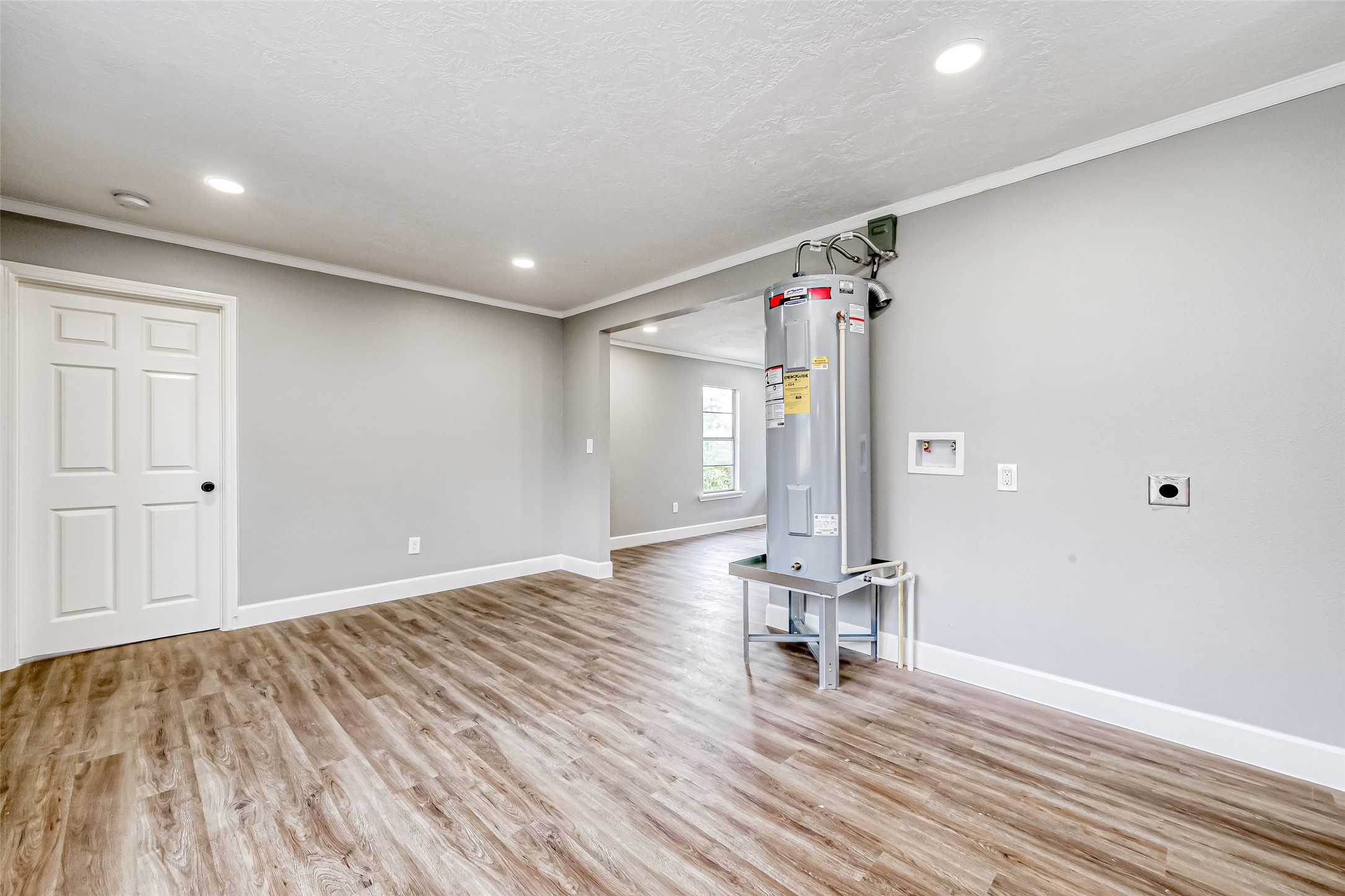 6715 Victoria Street Property Photo 14