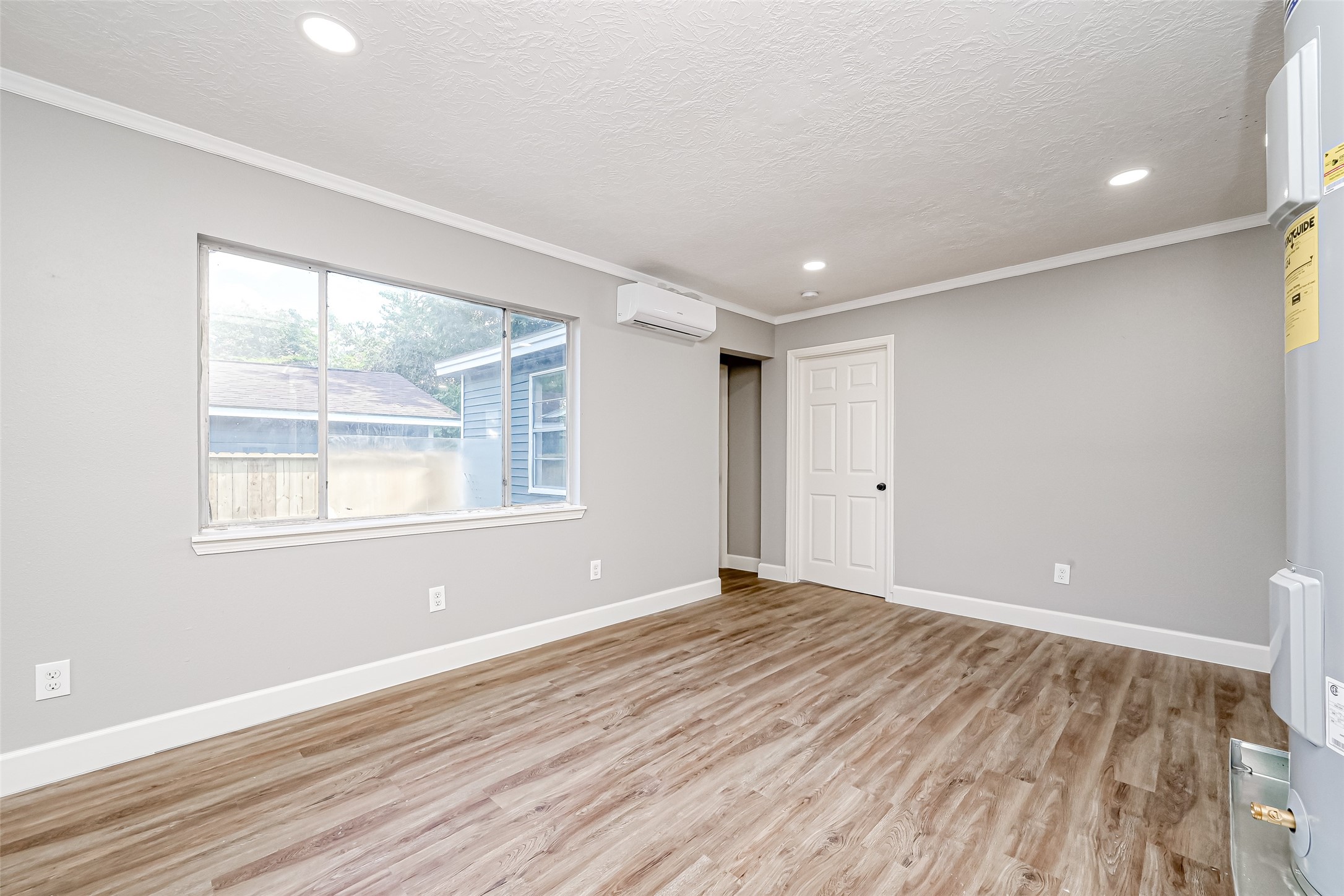 6715 Victoria Street Property Photo 15