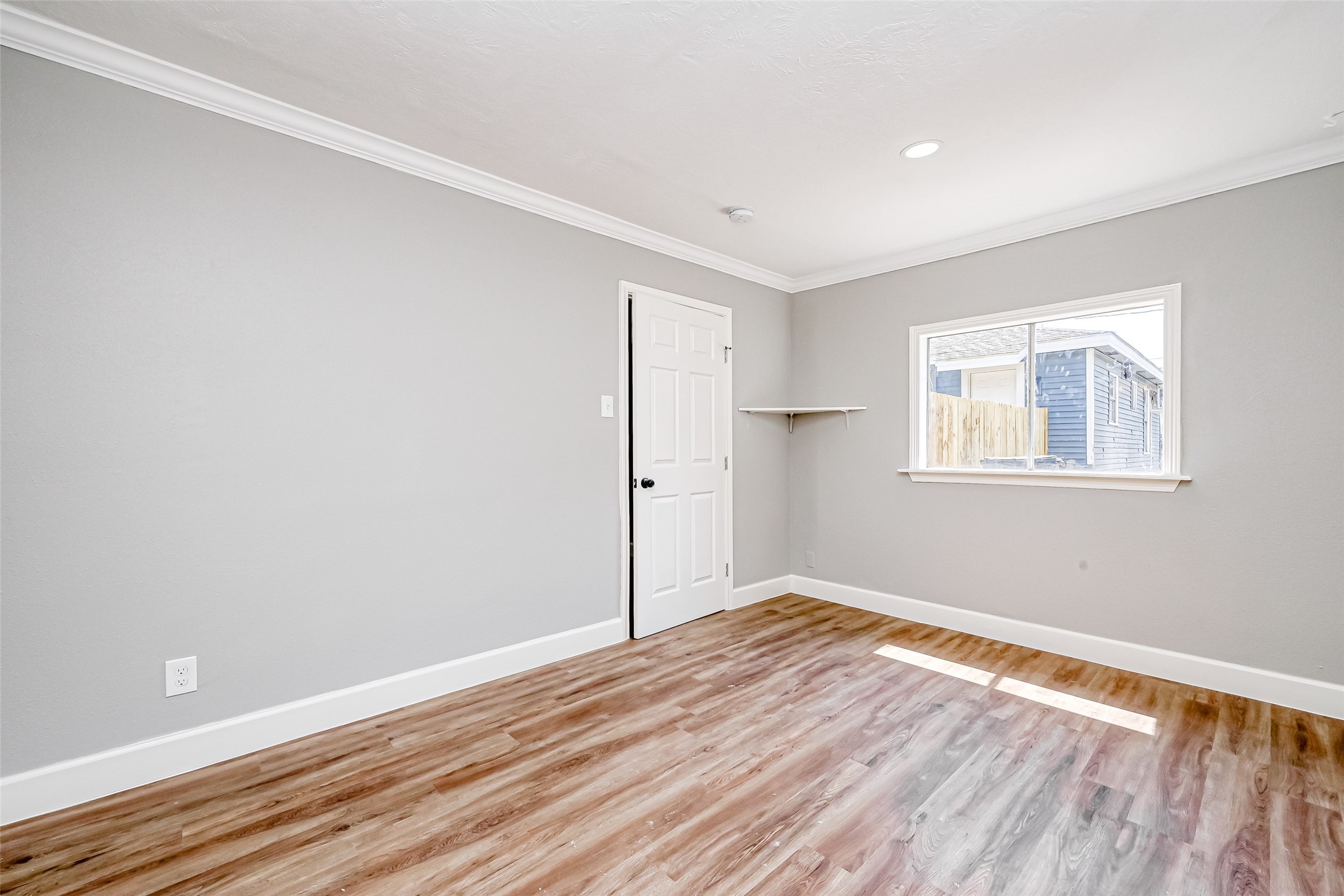 6715 Victoria Street Property Photo 20