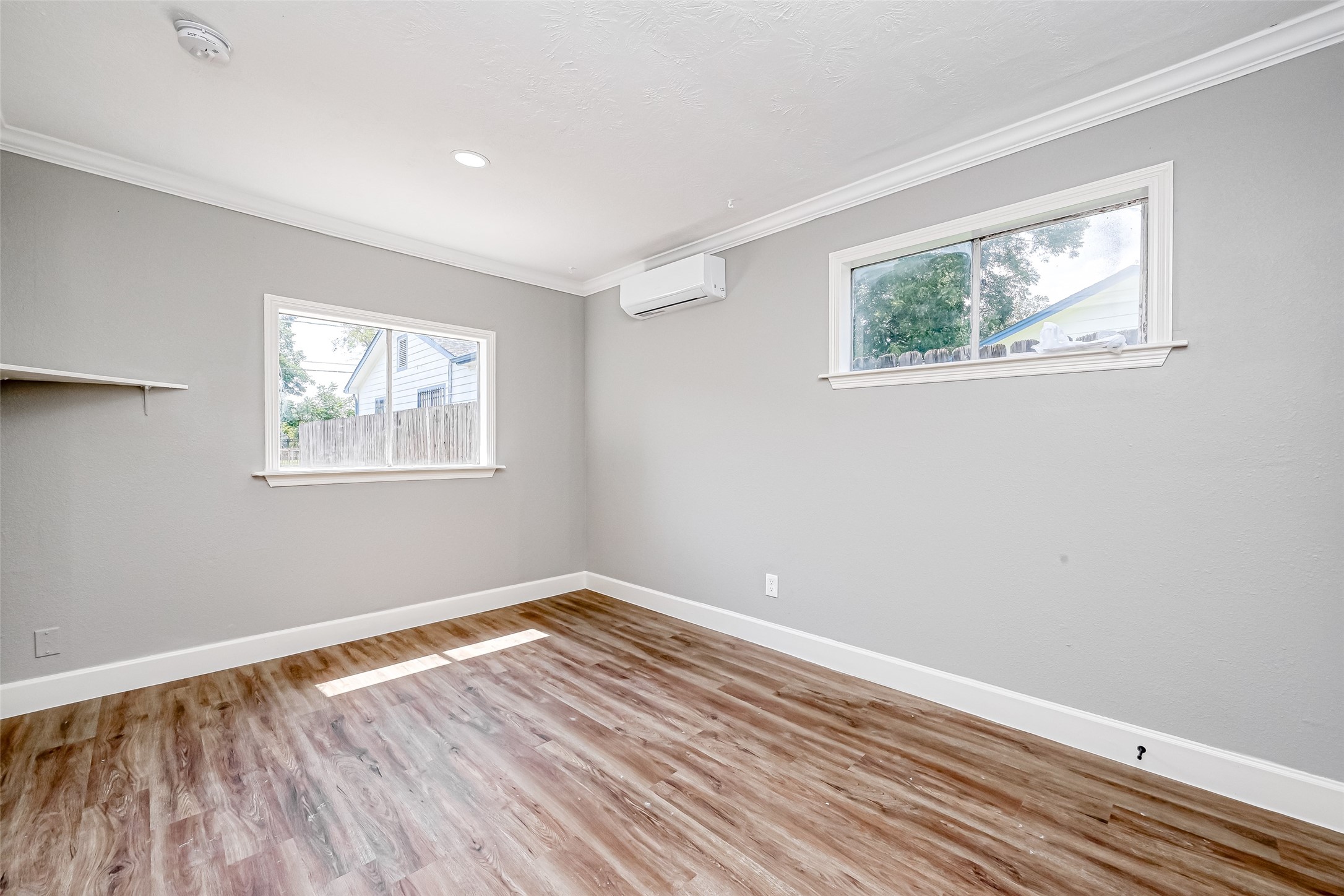 6715 Victoria Street Property Photo 21