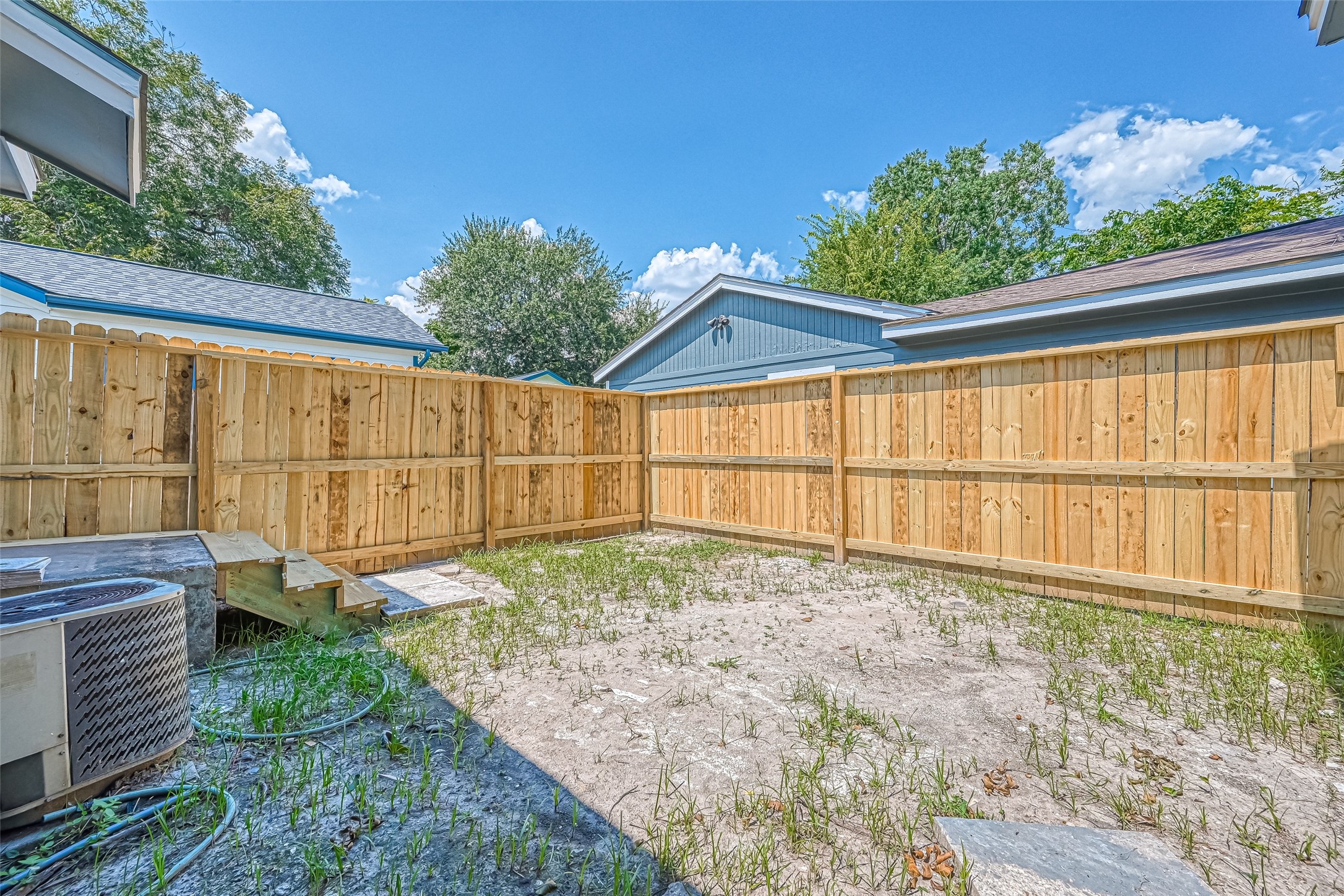 6715 Victoria Street Property Photo 46