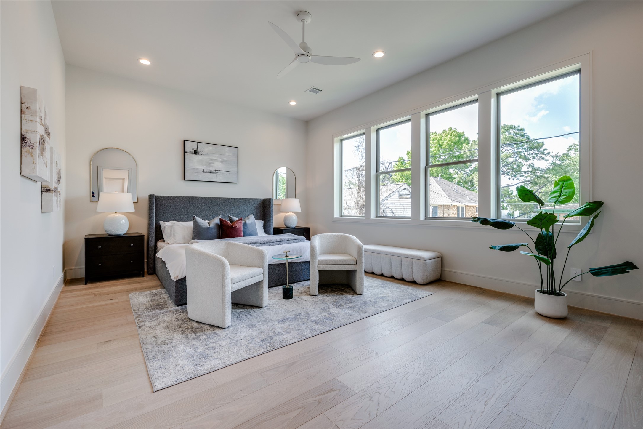 1824 Marshall Street Property Photo 24