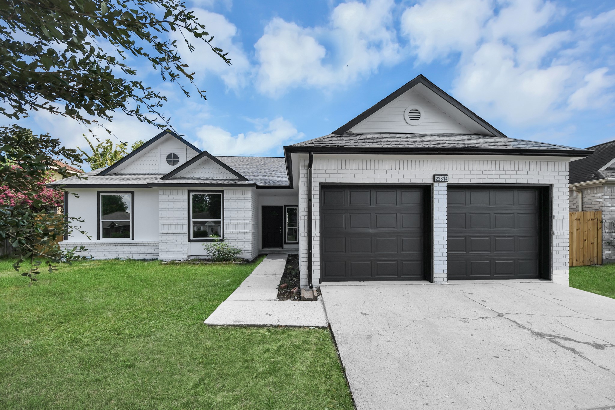 22814 Pebworth Place Property Photo 6
