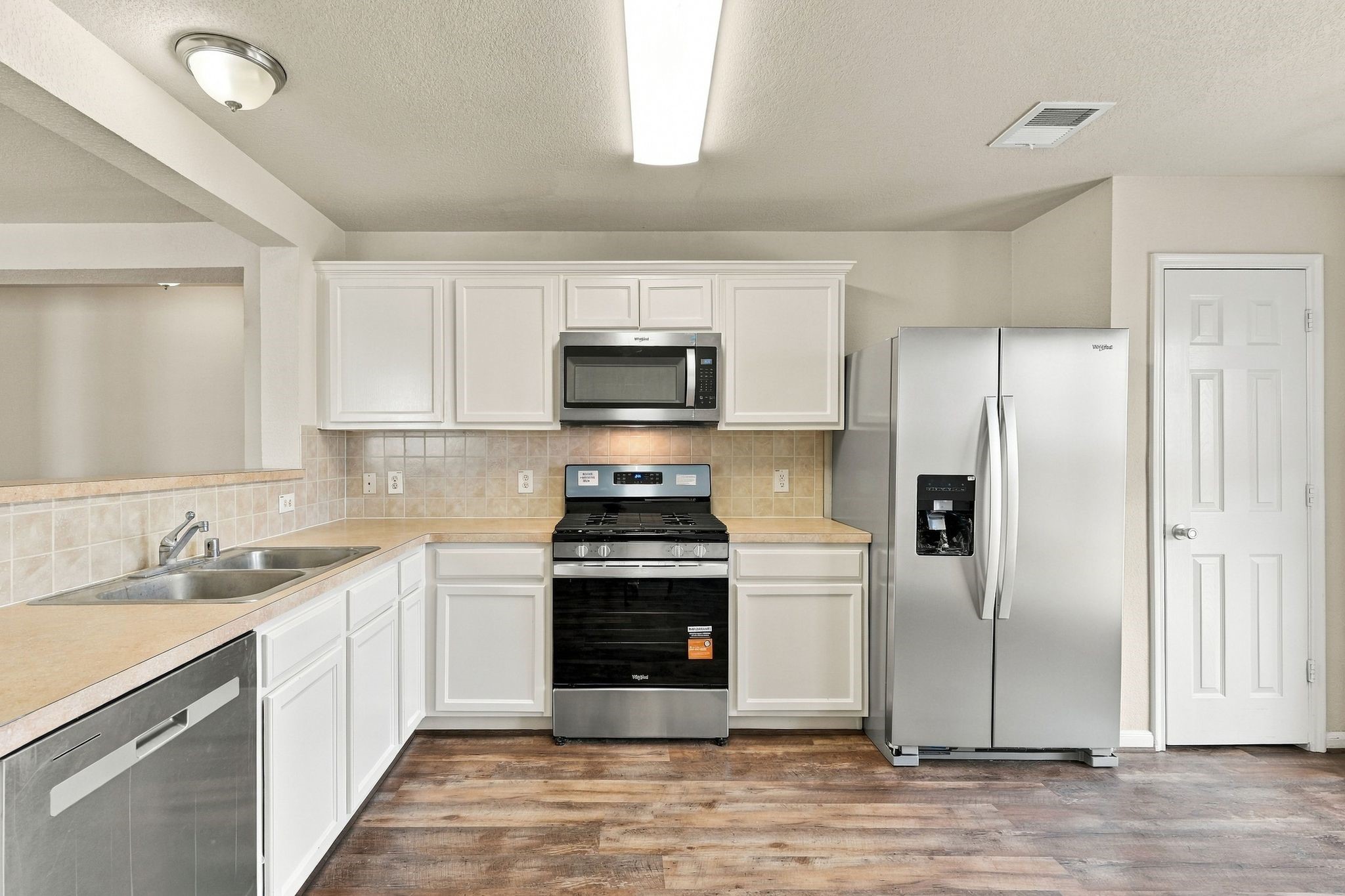 3006 Rustling Chestnut Street Property Photo 11