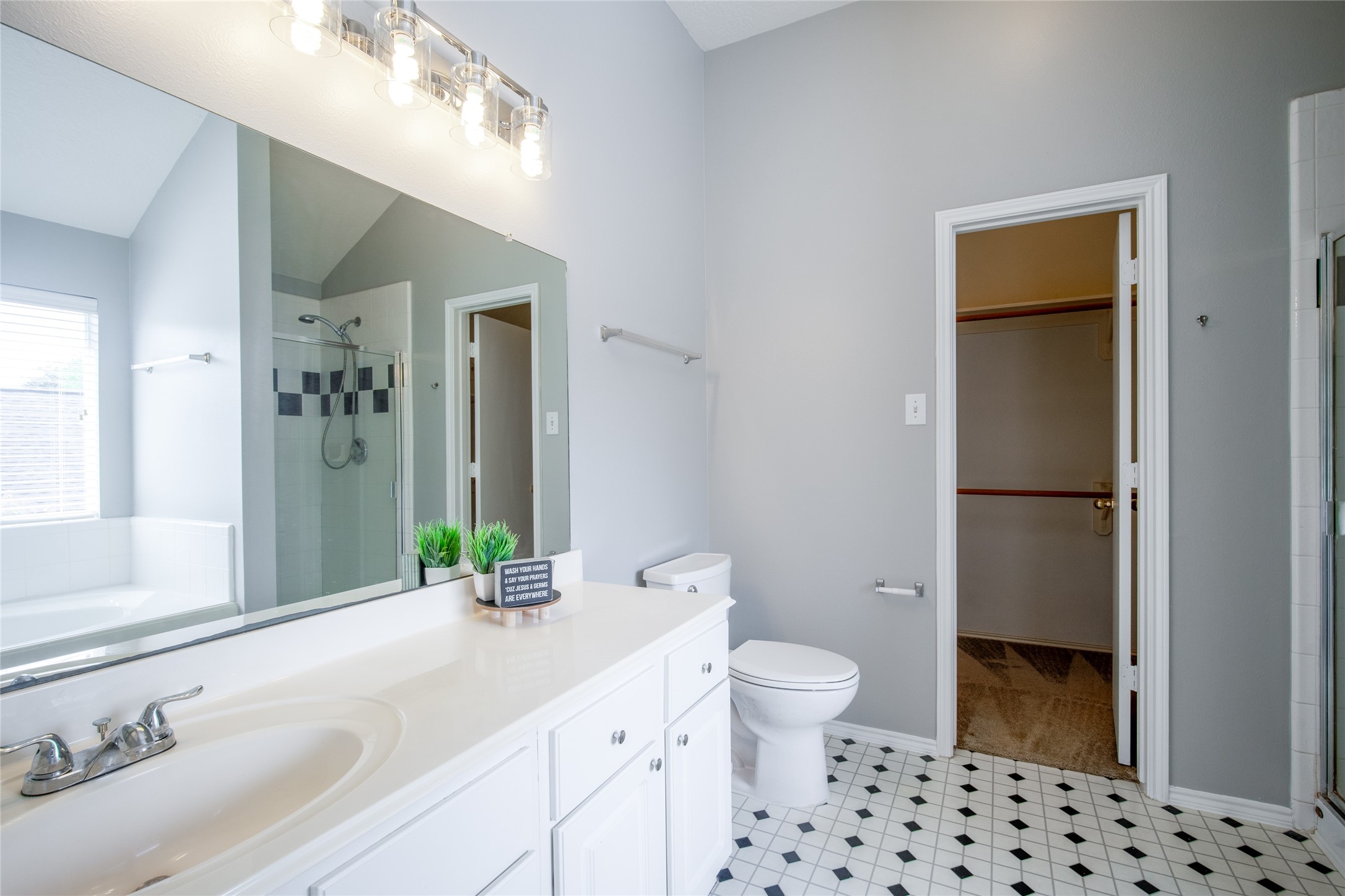 9703 Berkshire Trace Property Photo 20