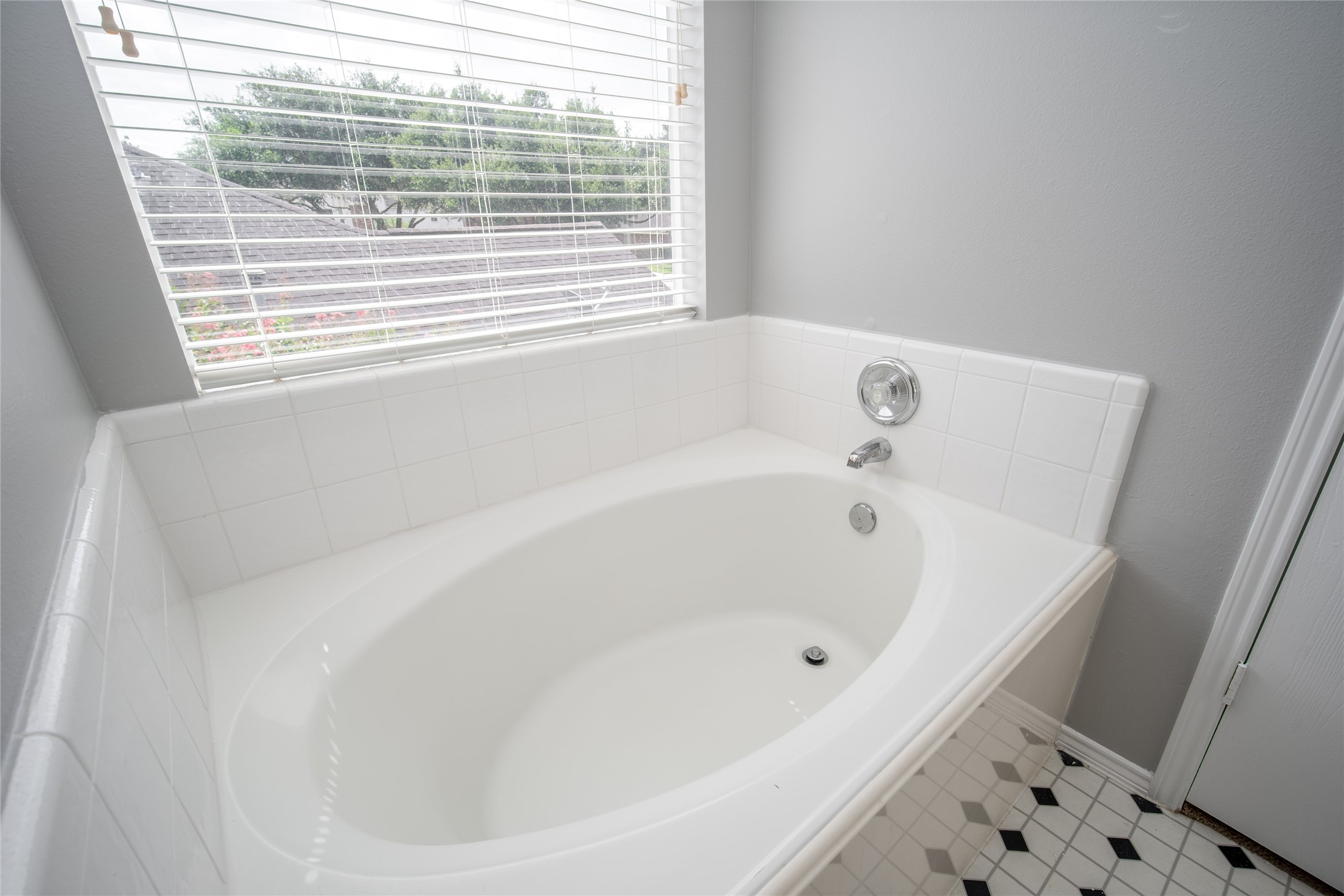 9703 Berkshire Trace Property Photo 22
