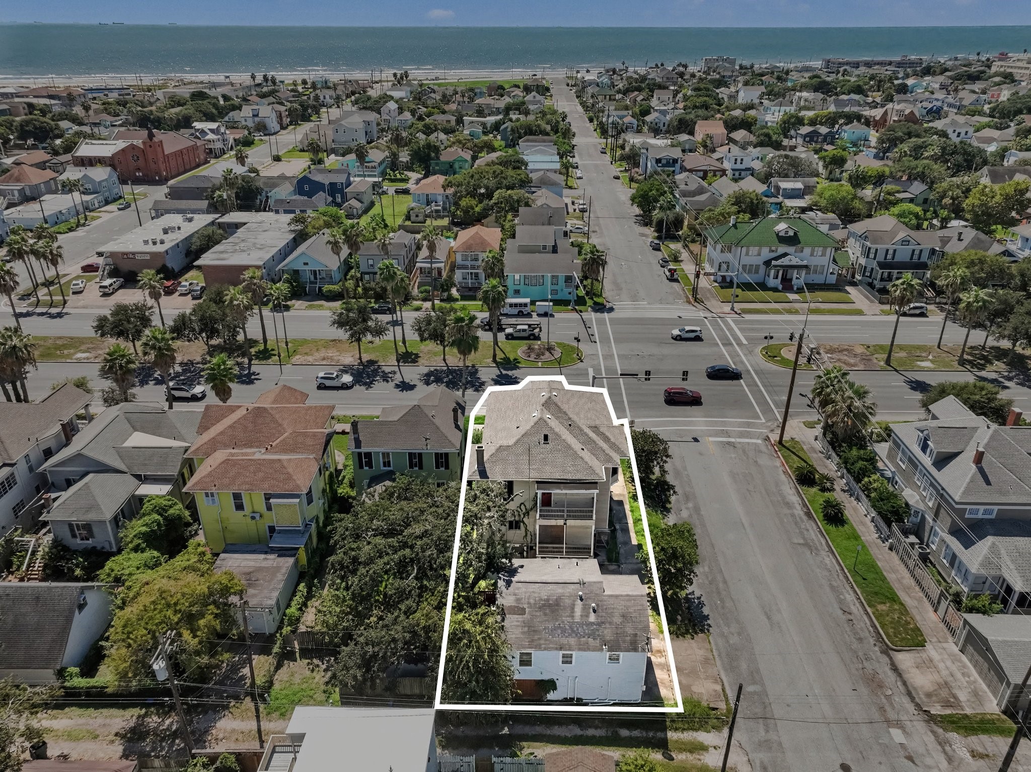 1128 Broadway Street Property Photo 2