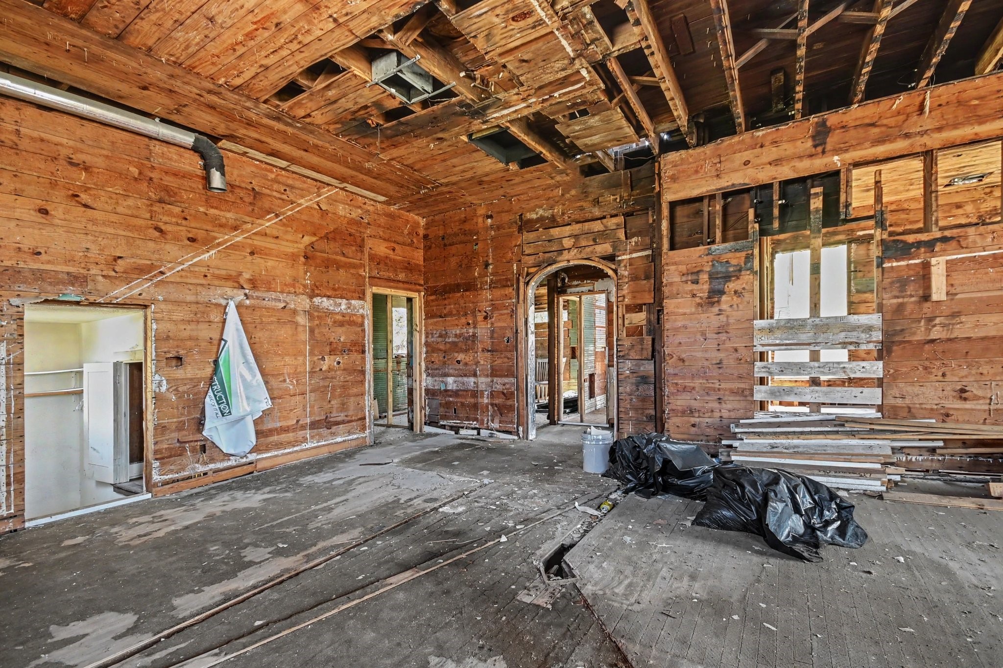 1128 Broadway Street Property Photo 5