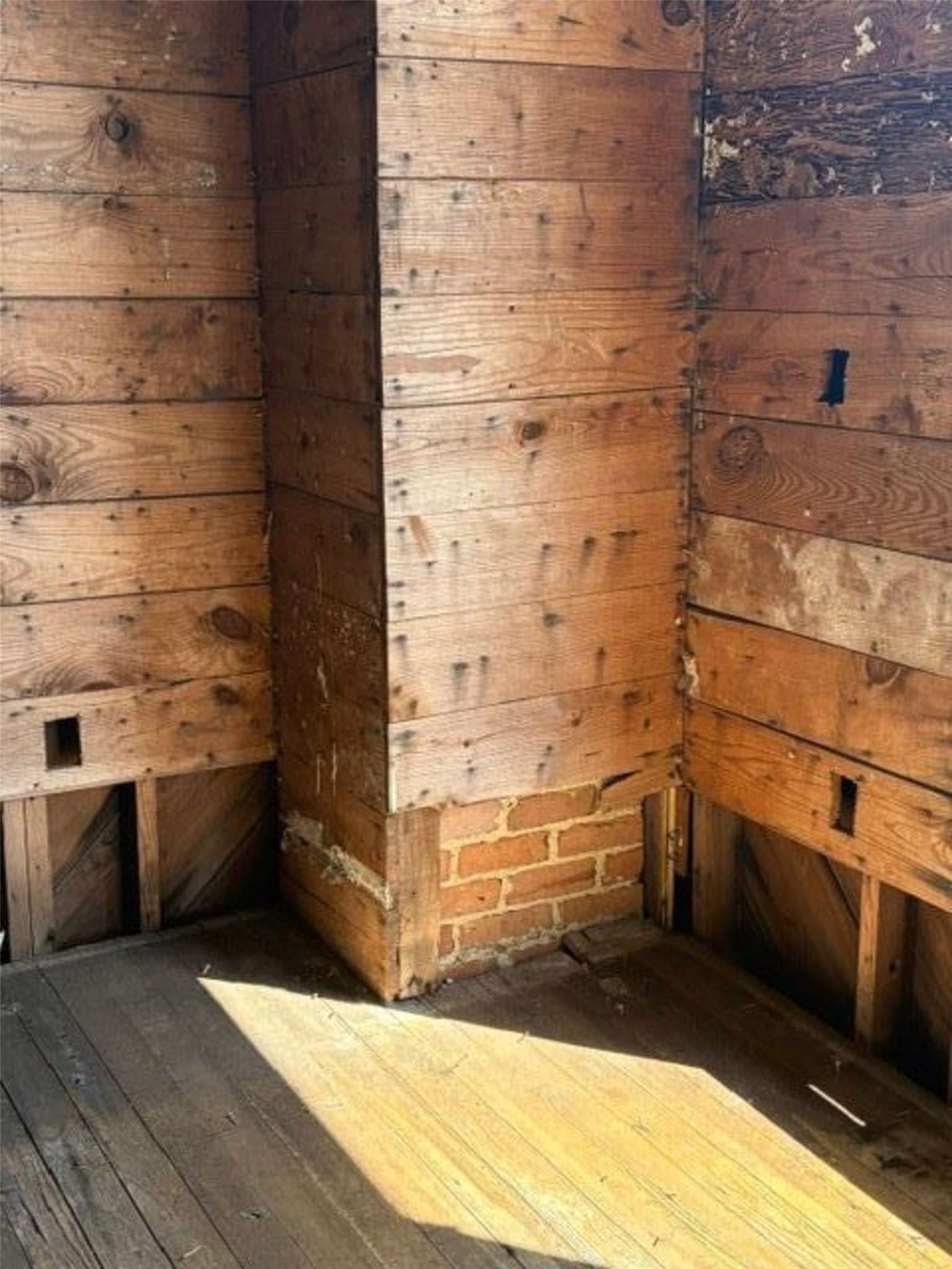 1128 Broadway Street Property Photo 18