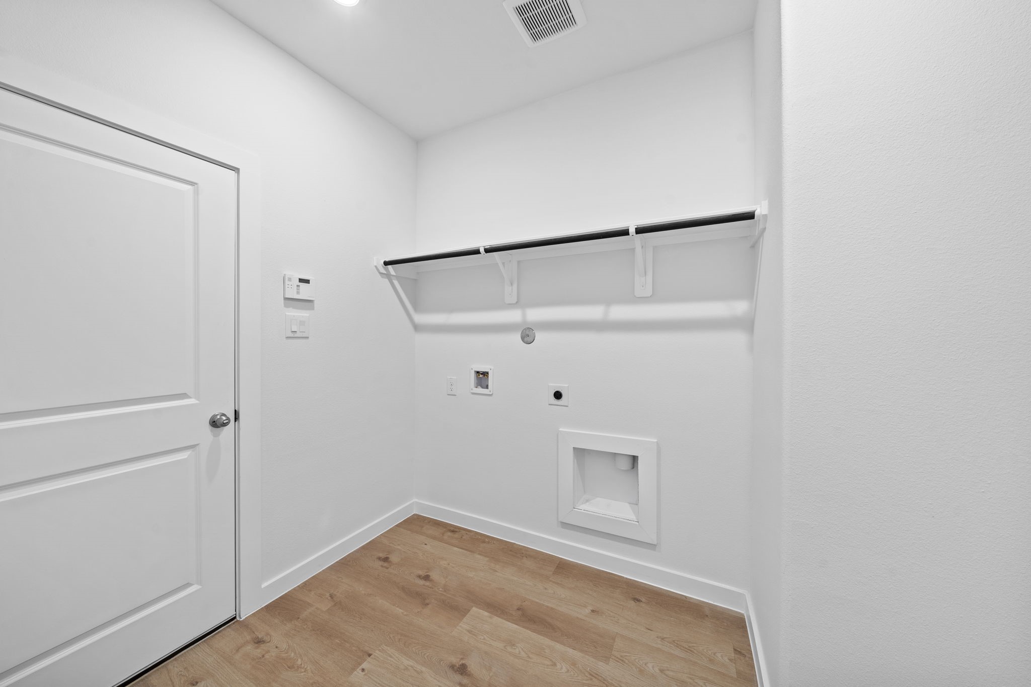31719 Autumn Spur Lane Property Photo 8