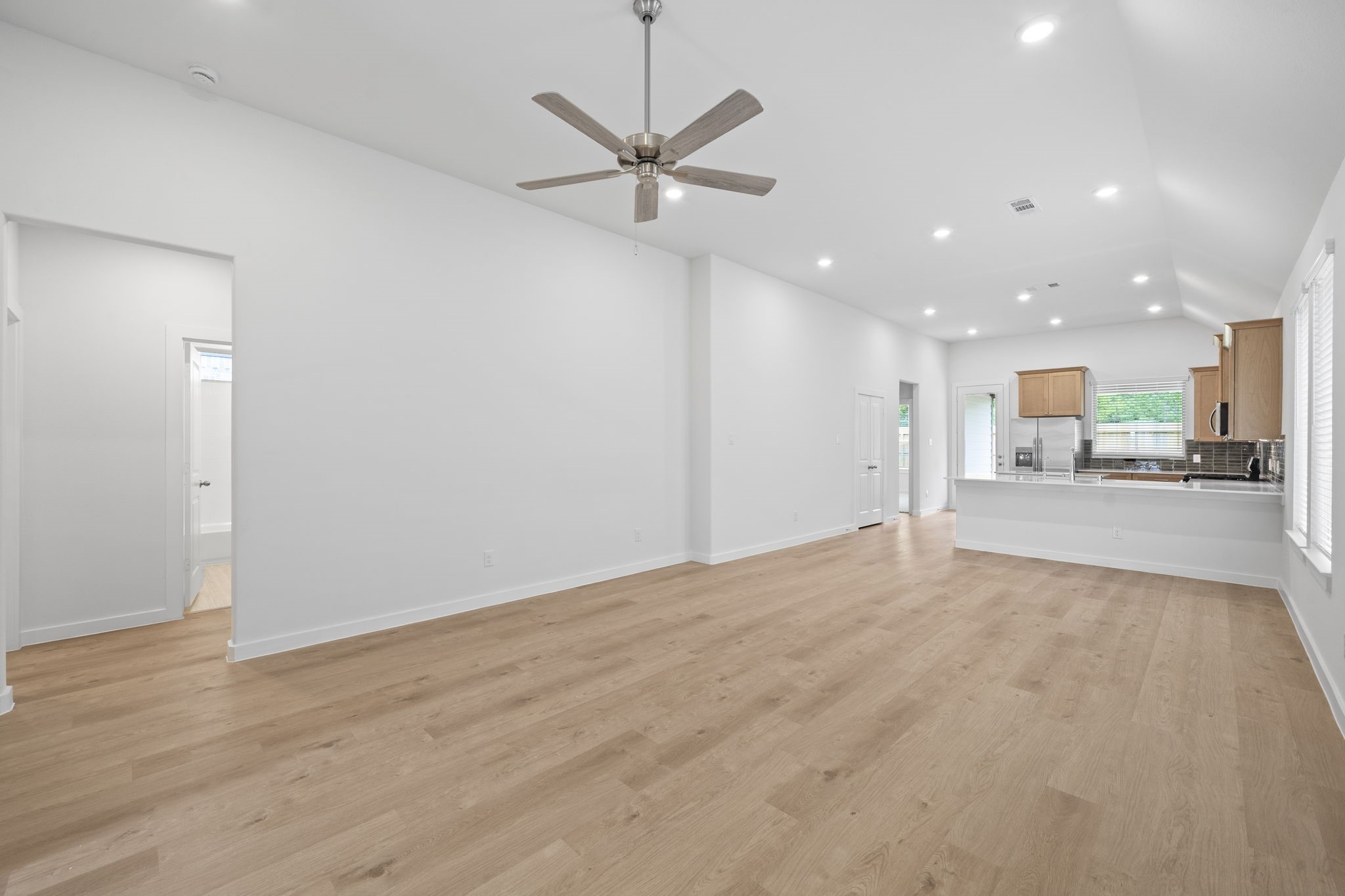 31719 Autumn Spur Lane Property Photo 10