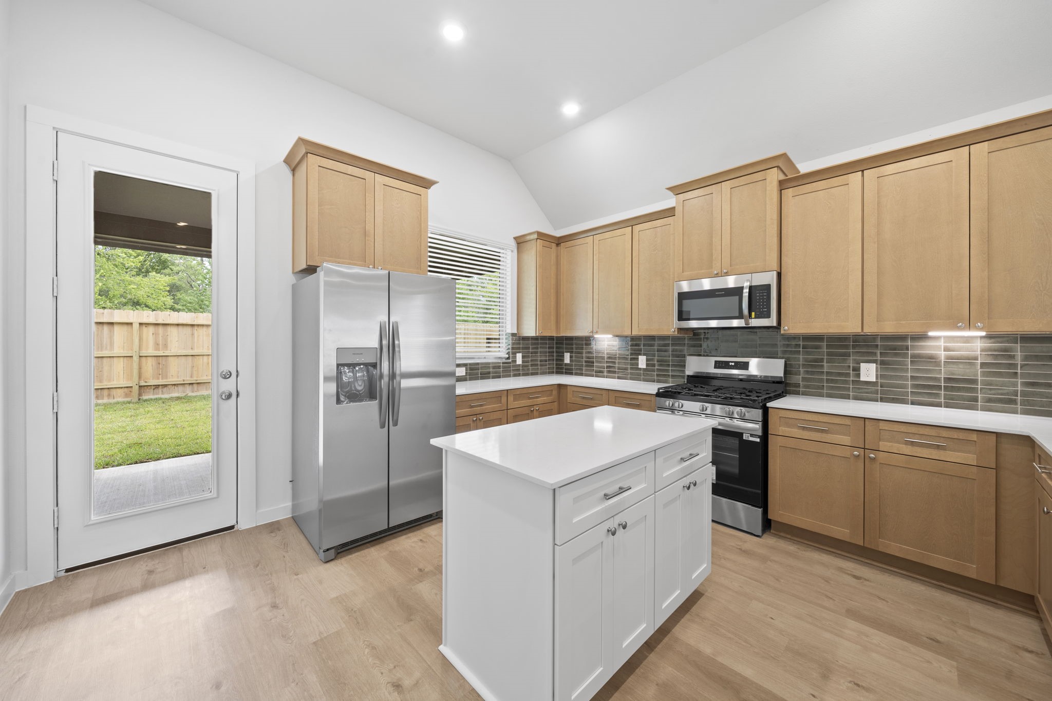 31719 Autumn Spur Lane Property Photo 14