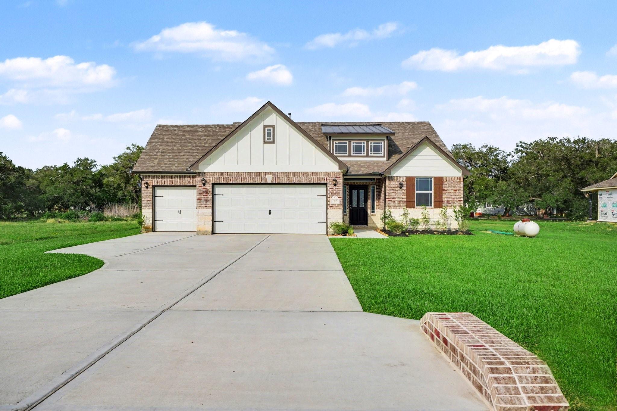 12 Cattle Drive, Bay City Tx 77414 Property Photo 1
