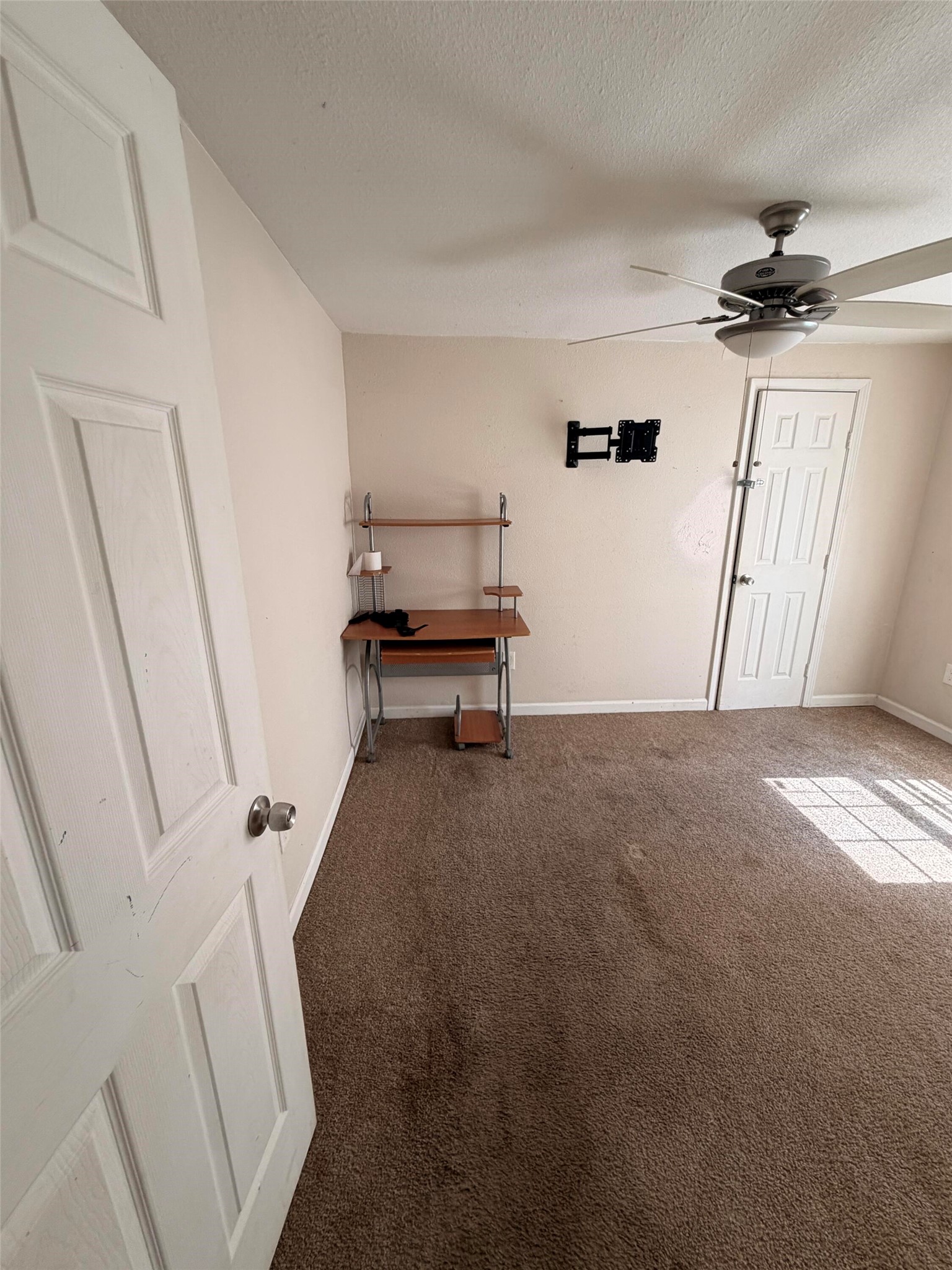 511 W Orange Street Property Photo 16