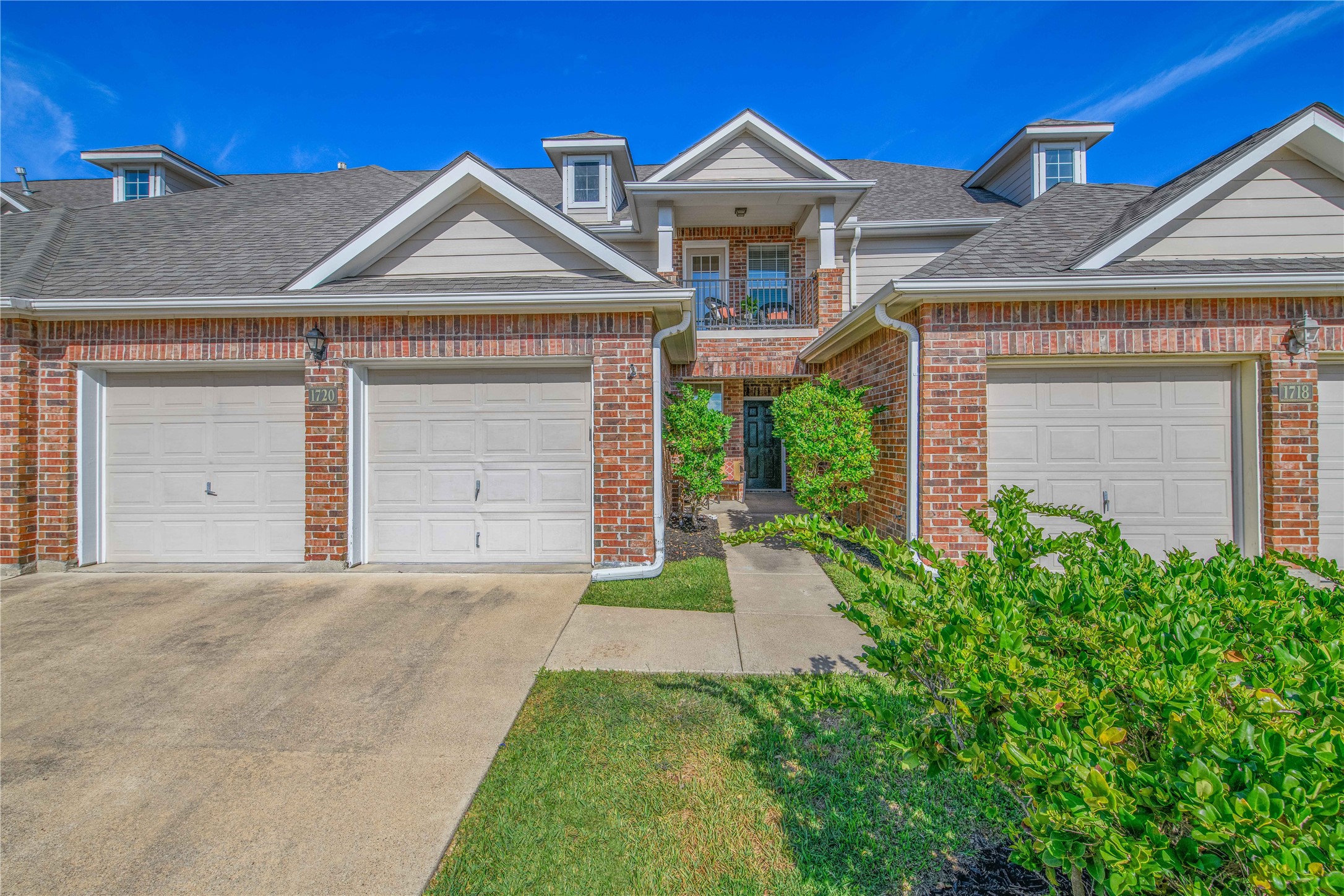 1720 Heath Drive Property Photo 1