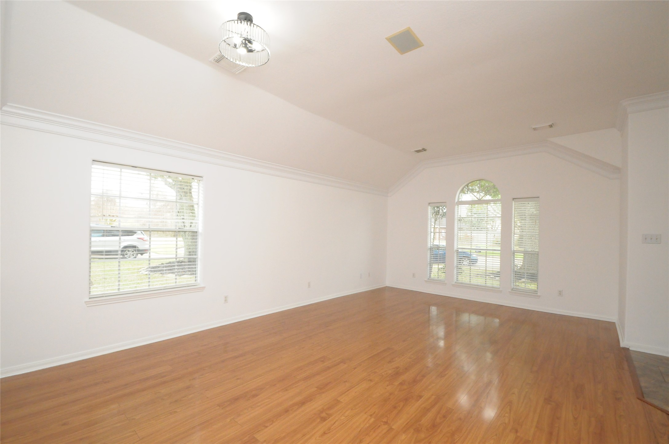 7443 Colony Bend Lane Property Photo 10
