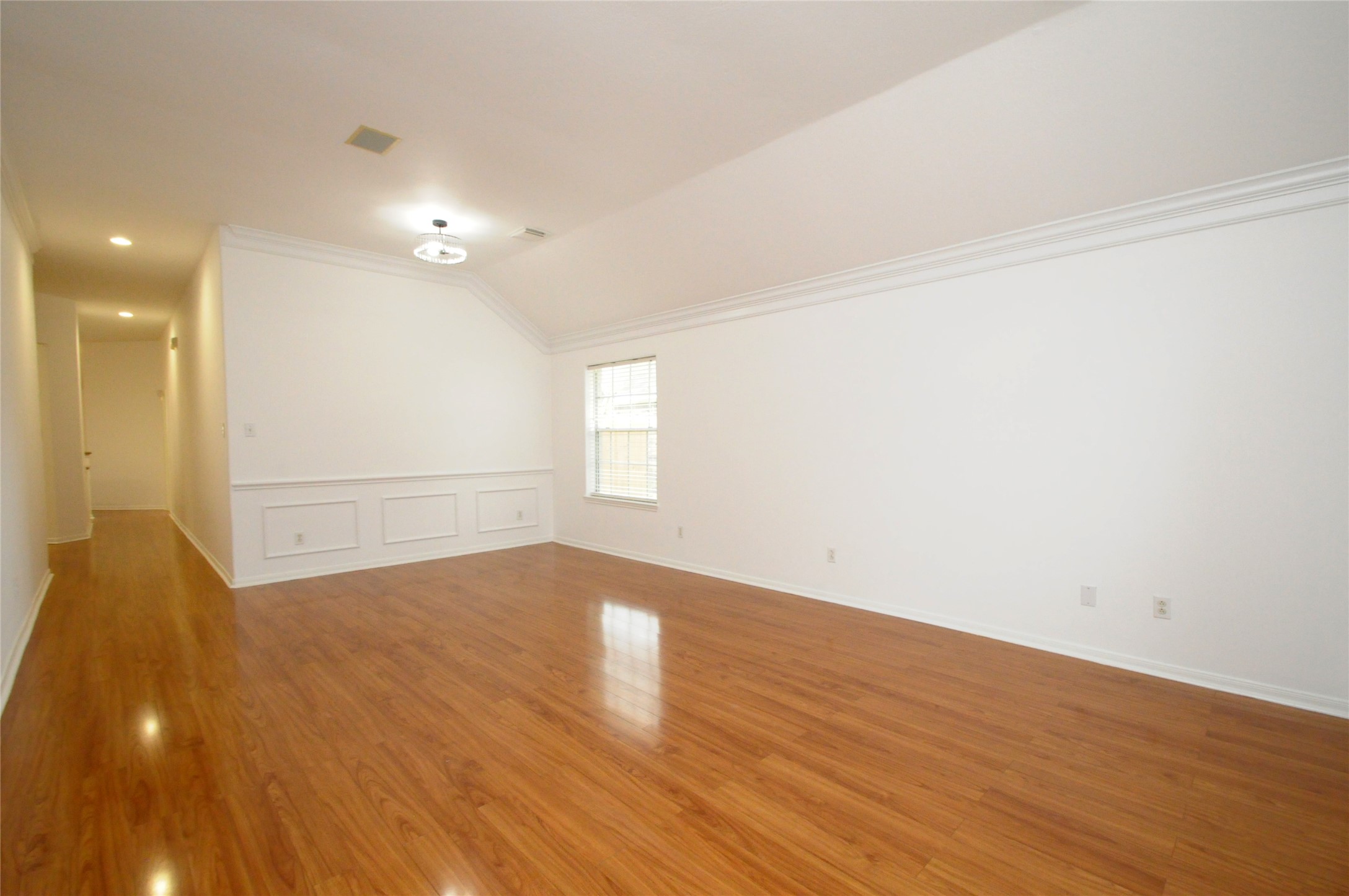 7443 Colony Bend Lane Property Photo 13