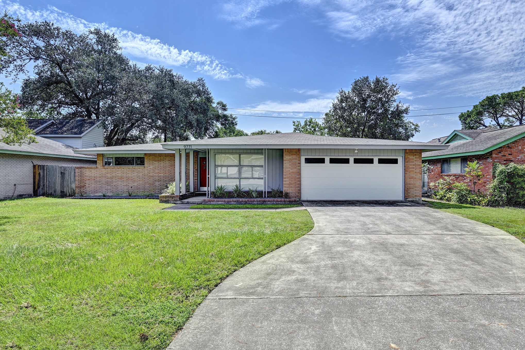 9771 Westview Drive Property Photo 1