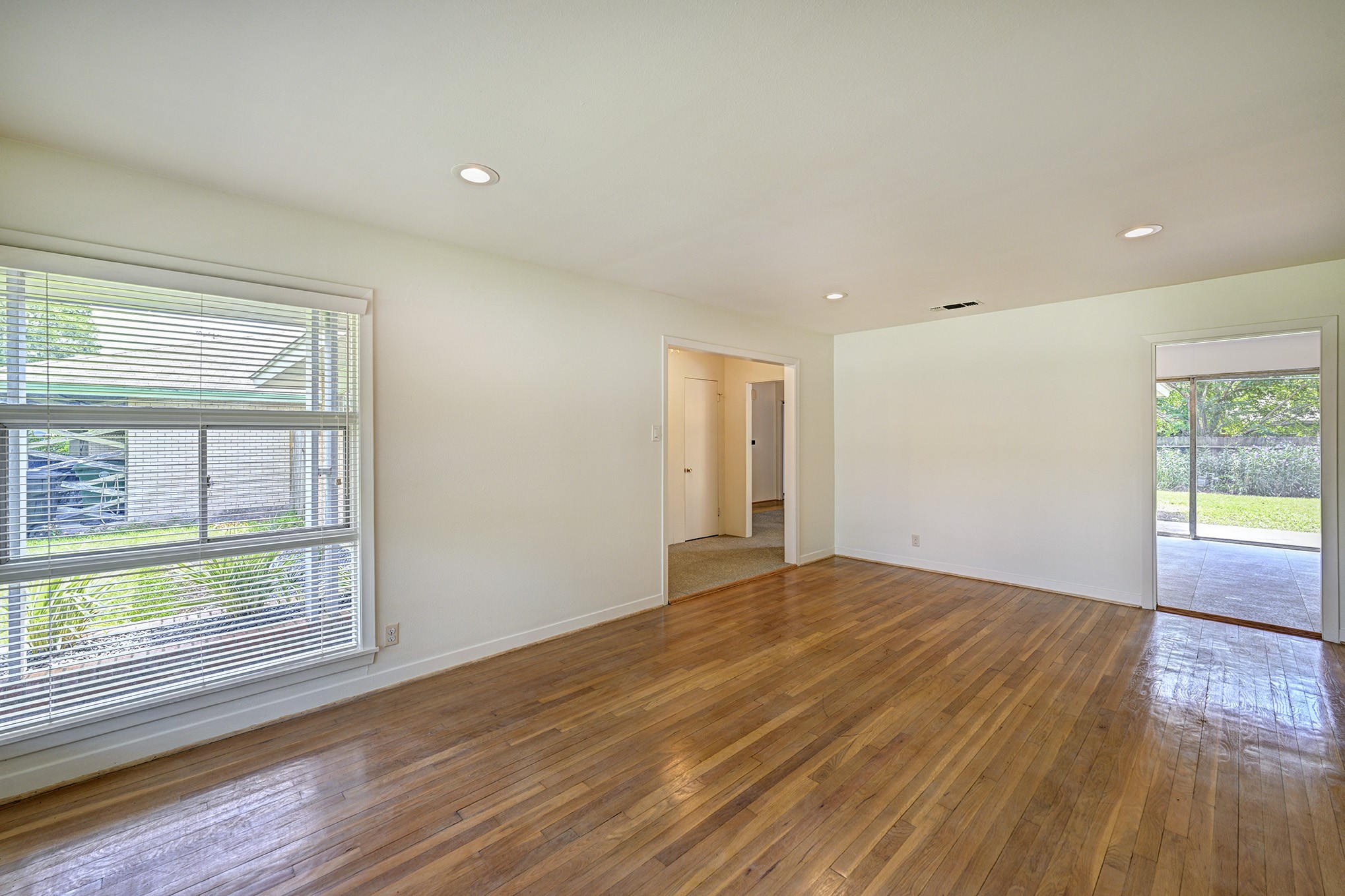 9771 Westview Drive Property Photo 4
