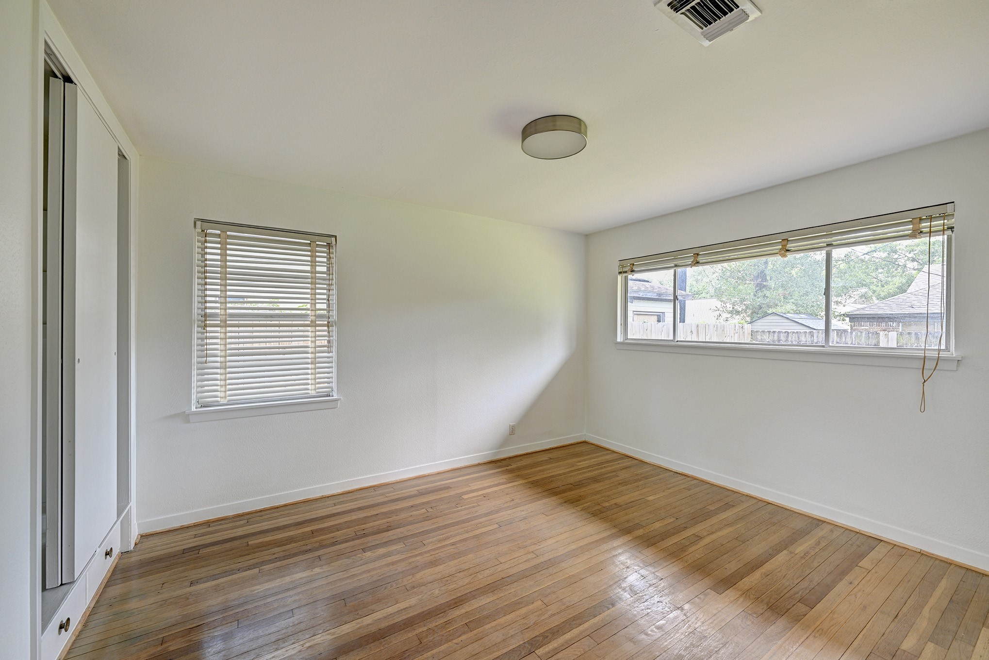9771 Westview Drive Property Photo 13