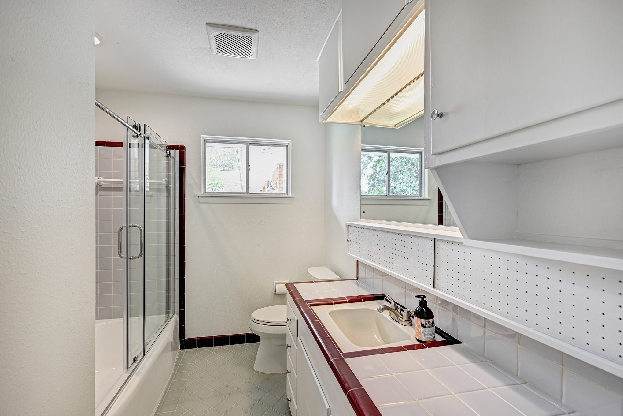 9771 Westview Drive Property Photo 16