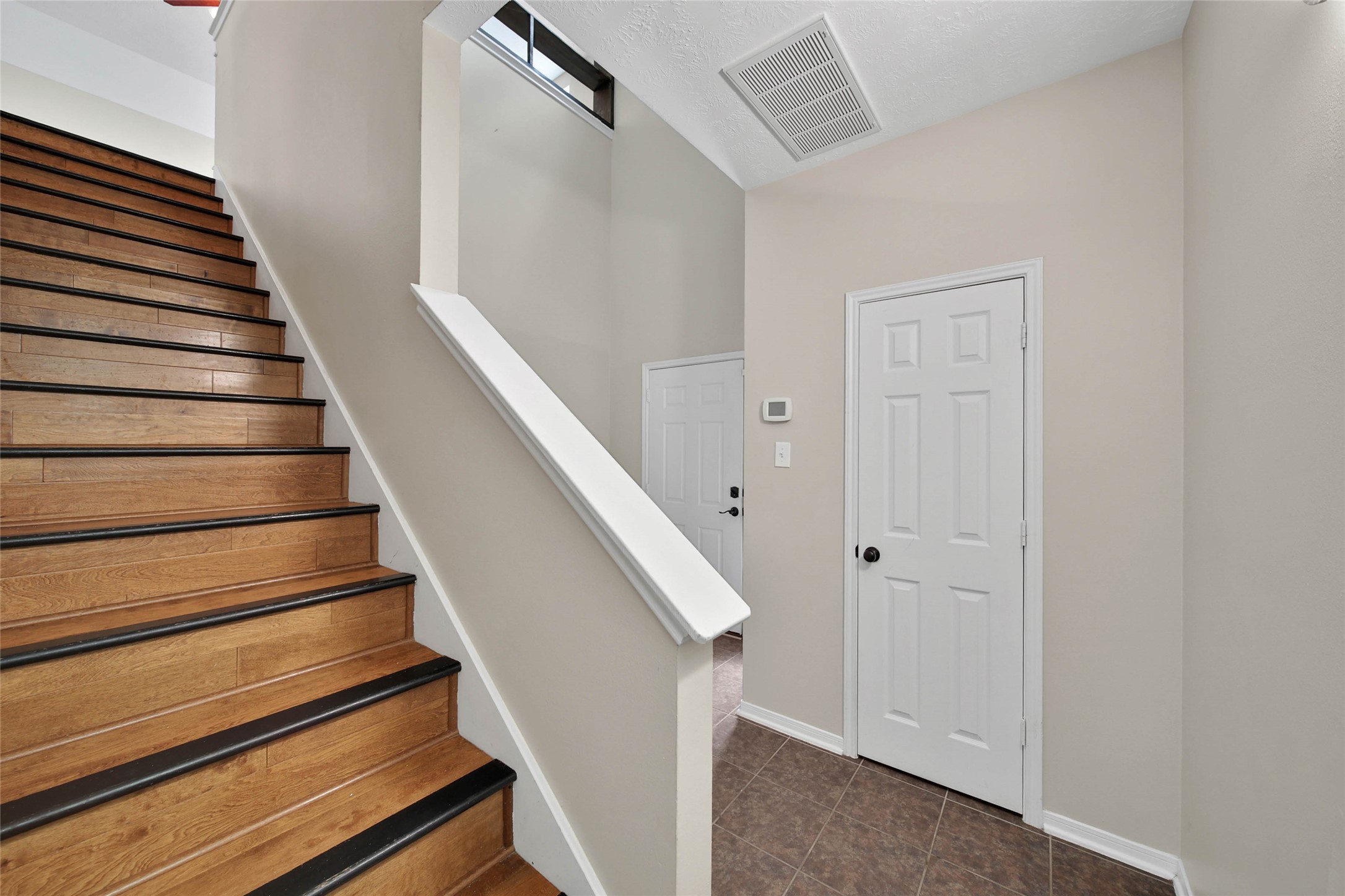 3323 Masters Point Drive Property Photo 23