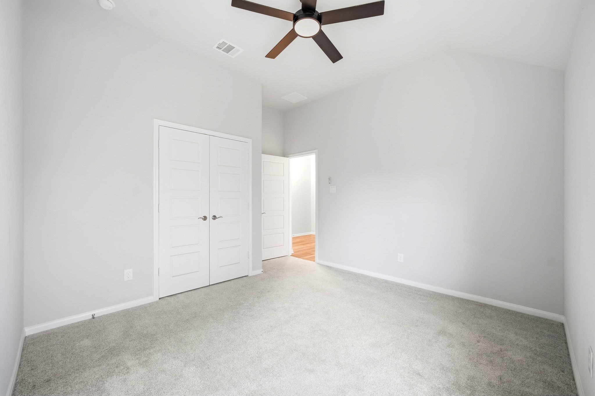 19218 Jenny Creek Court Property Photo 29