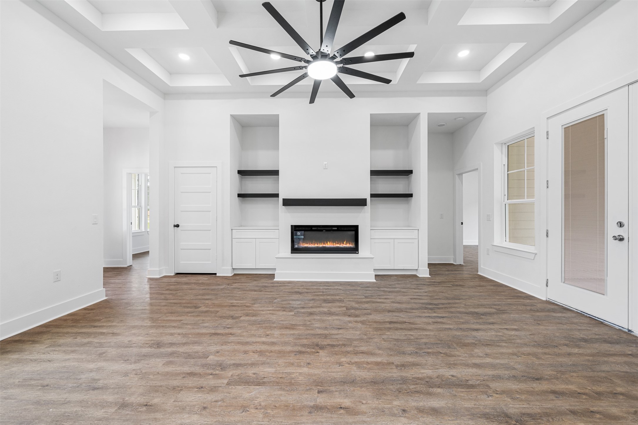 30915 Brown Pine Street Property Photo 2
