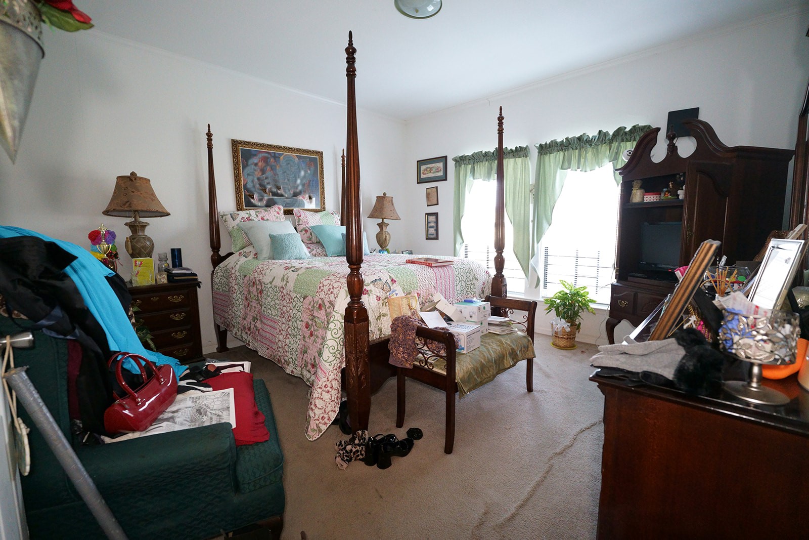10601 Dulcimer Street Property Photo 11
