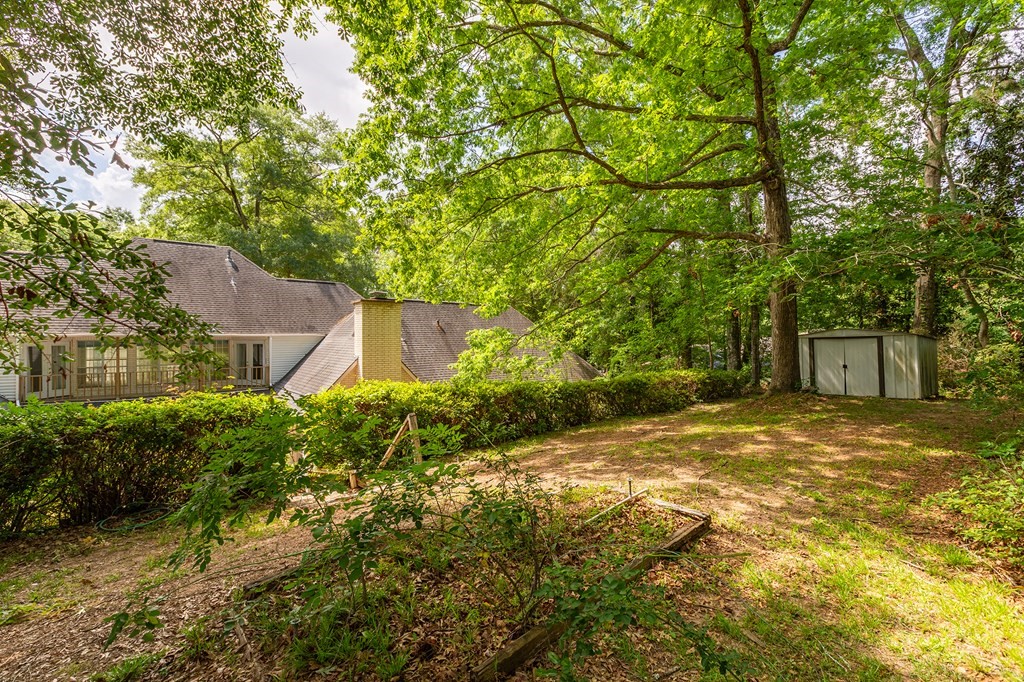 555 Willow Drive Property Photo 11