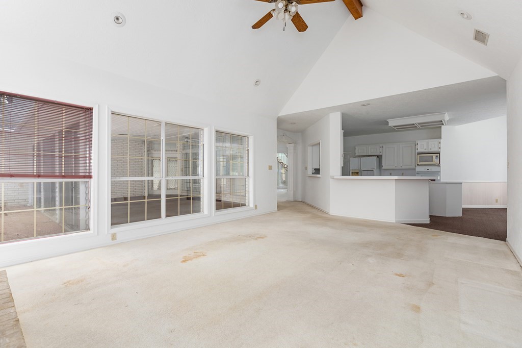 555 Willow Drive Property Photo 21